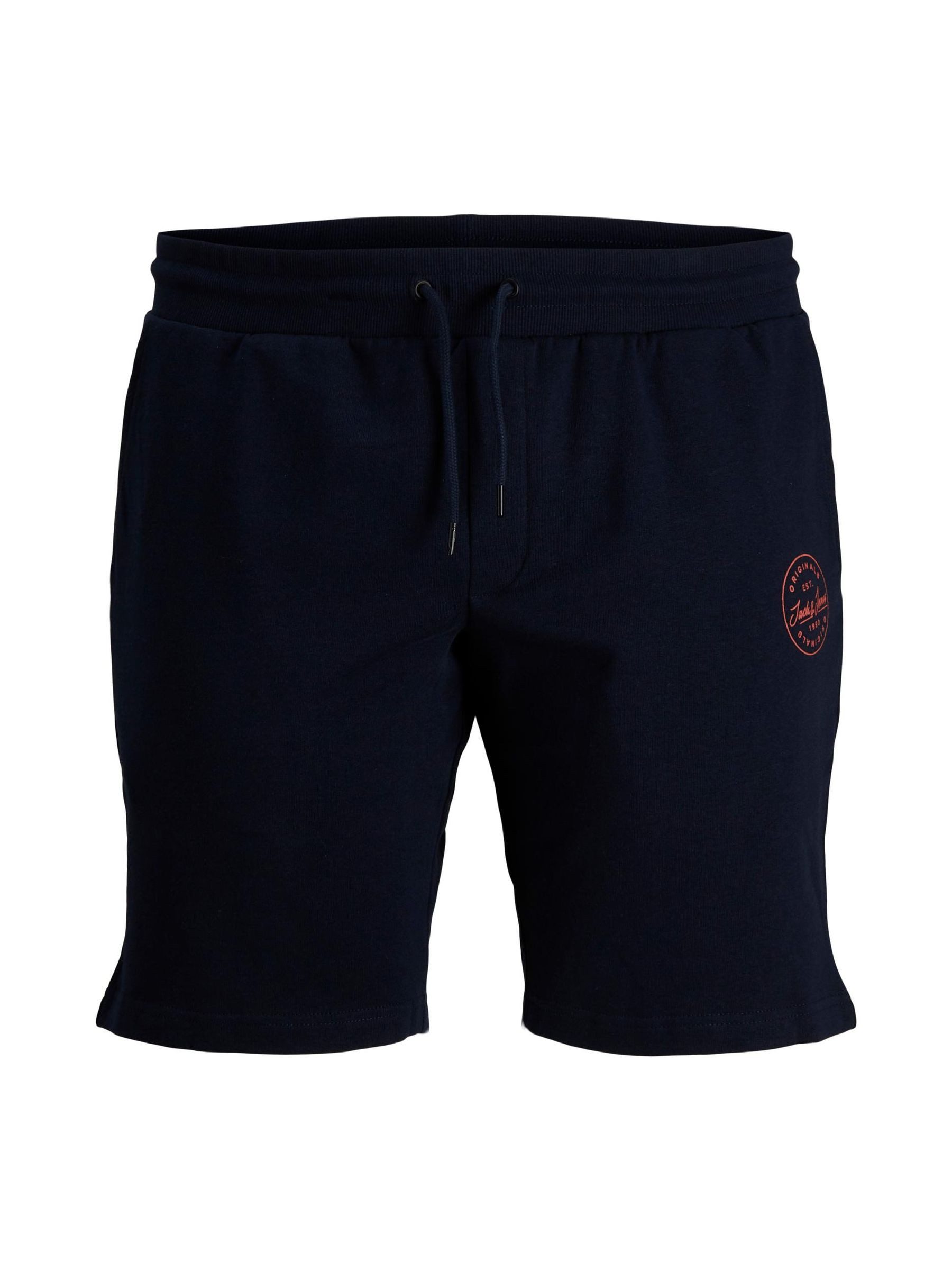 Jack & Jones Sweatshorts Sweat Plus Size Kurze JPSTSHARK JPSTSHARK SWEAT SHORTS AT PLS. € 34,99, (€ 34,99 pro 1 Stk).