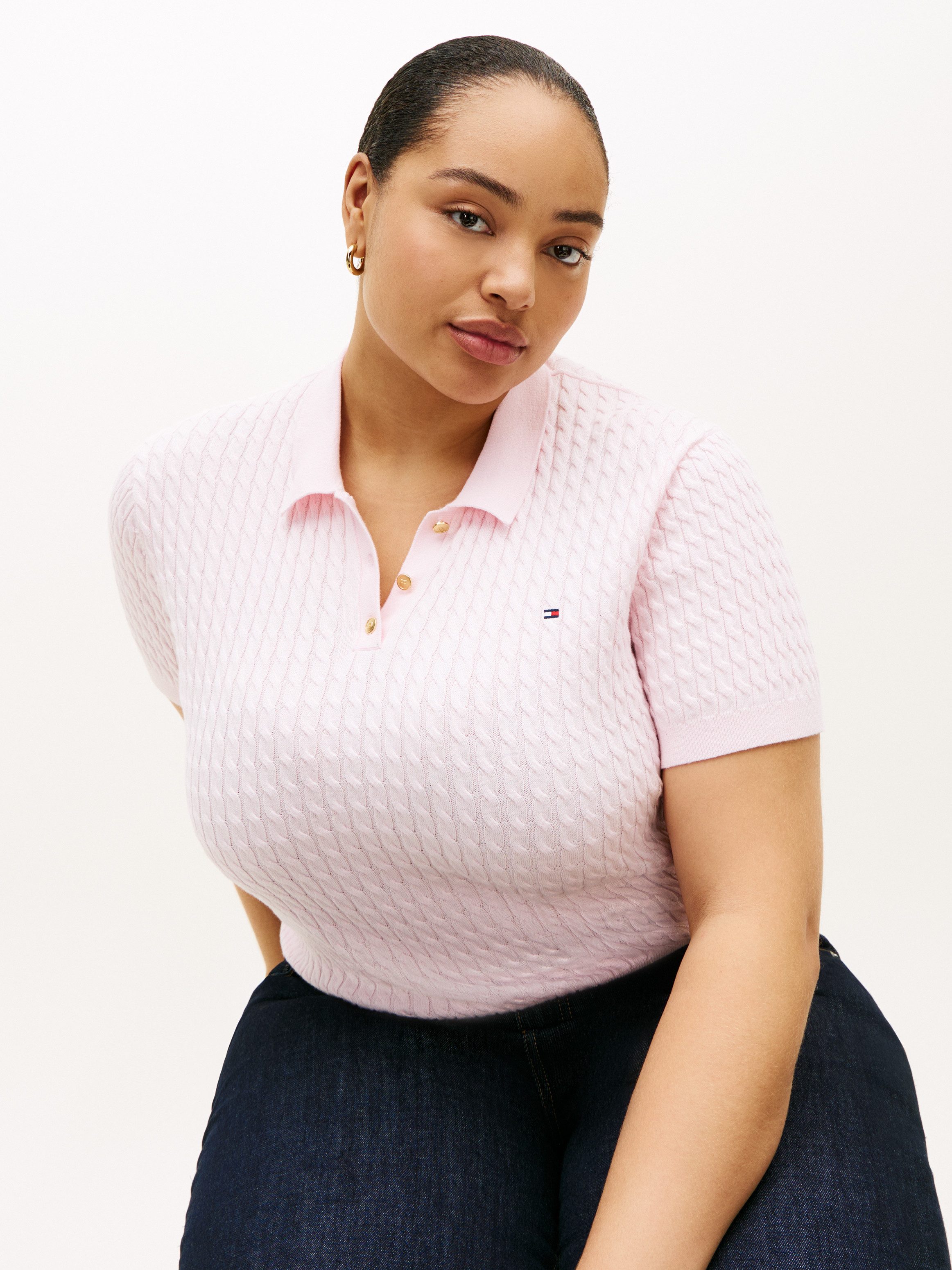 Tommy Hilfiger Curve Polokragenpullover CRV CO CABLE FINE GG POLO S/S in großen Größen, mit Zopfmuster