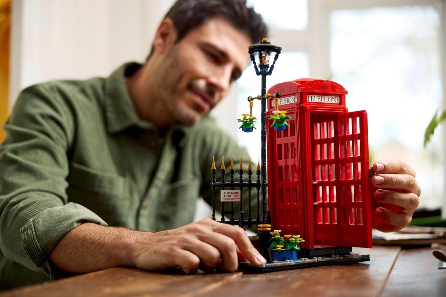 LEGO® Ideas - Rote Londoner Telefonzelle (21347) Konstruktions-Spielset, (Modell zum Aufstellen, 1460 St., Telephone Box)