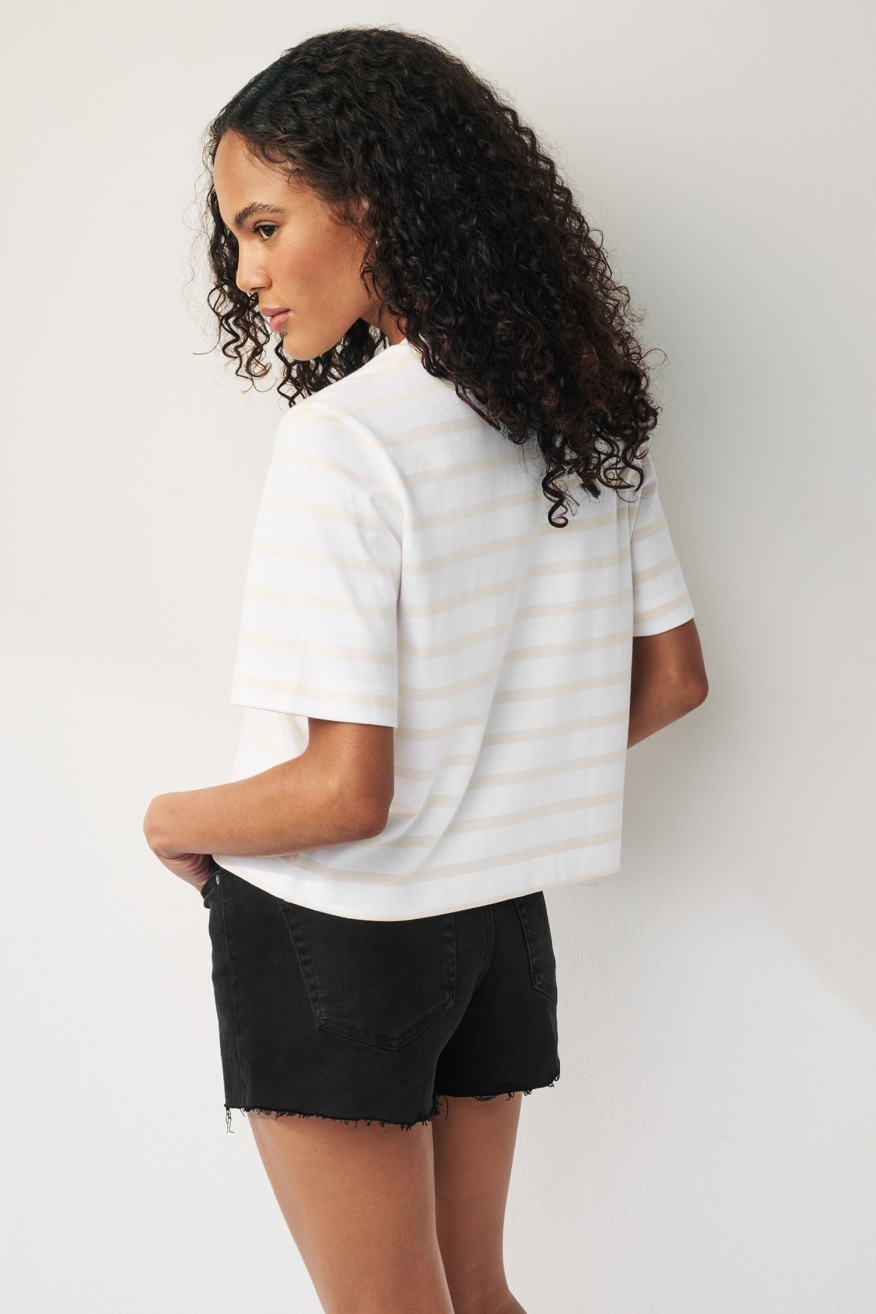 Next Shorts Superweiche Denim-Shorts mit Fransensaum günstig online kaufen