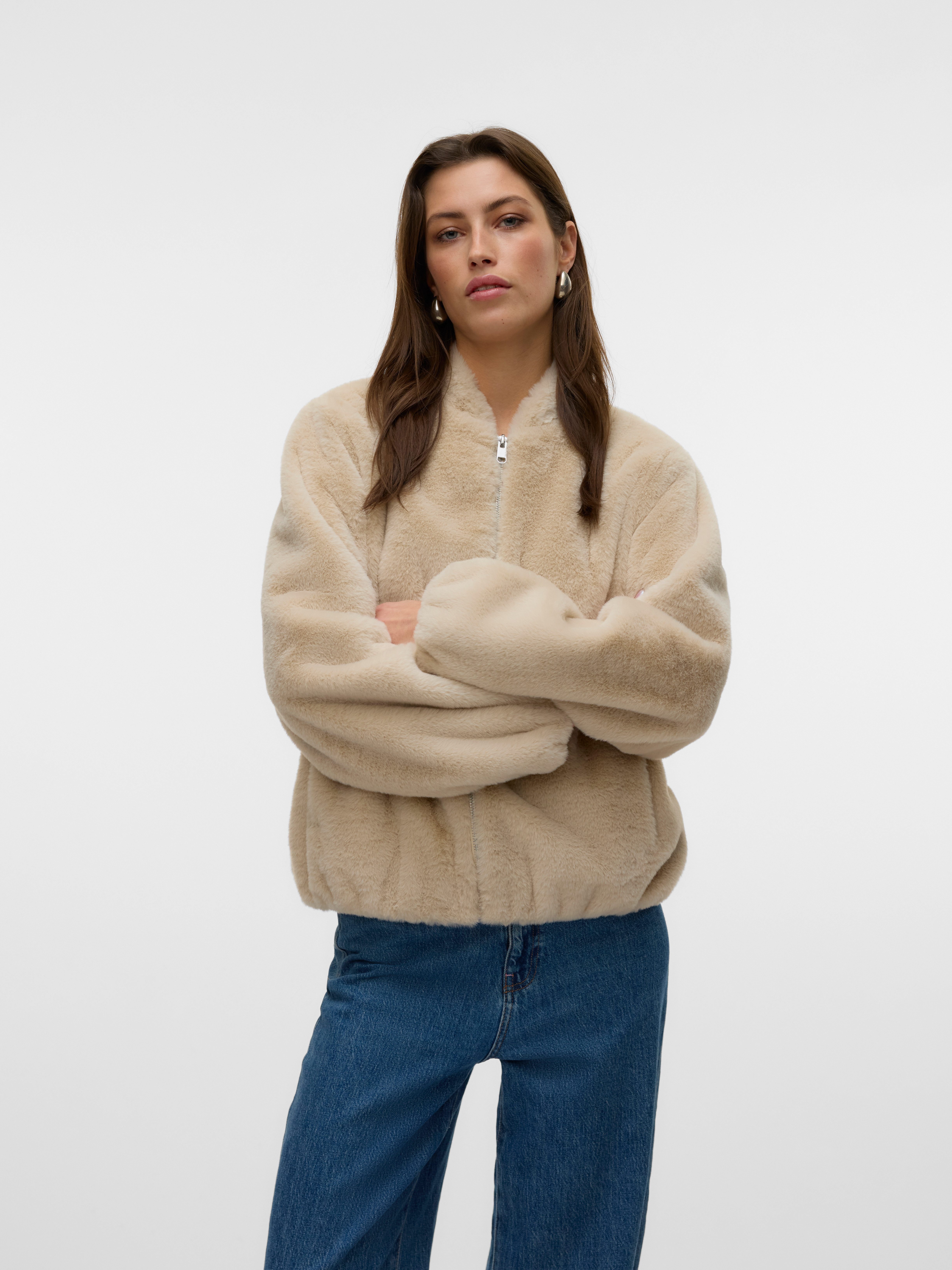 Vero Moda Fellimitatjacke VMSONJALIGA SHORT JACKET günstig online kaufen