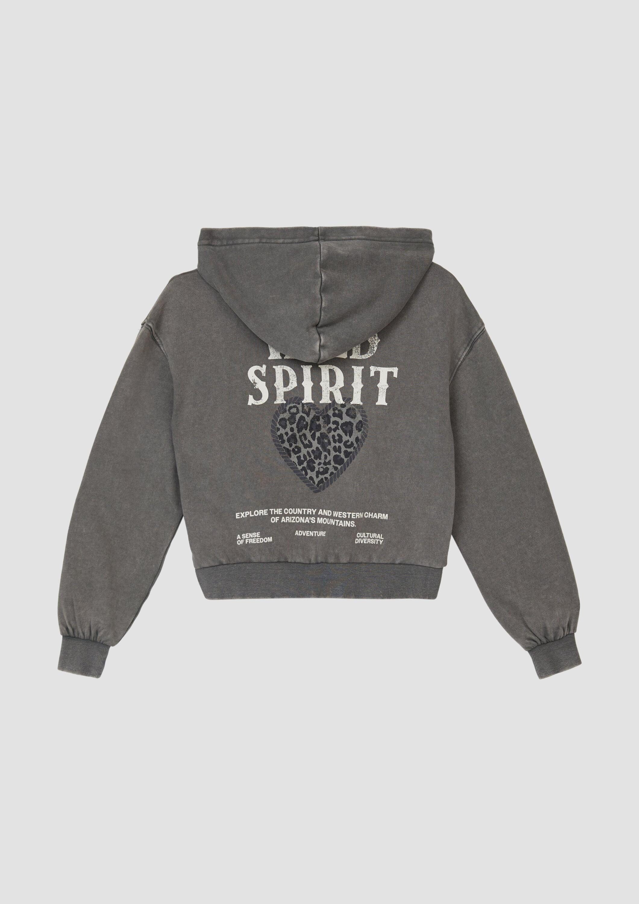 s.Oliver Sweatshirt Sweatshirt Kurzes Oversize-Sweatshirt mit Garment Dye und Rückenprint