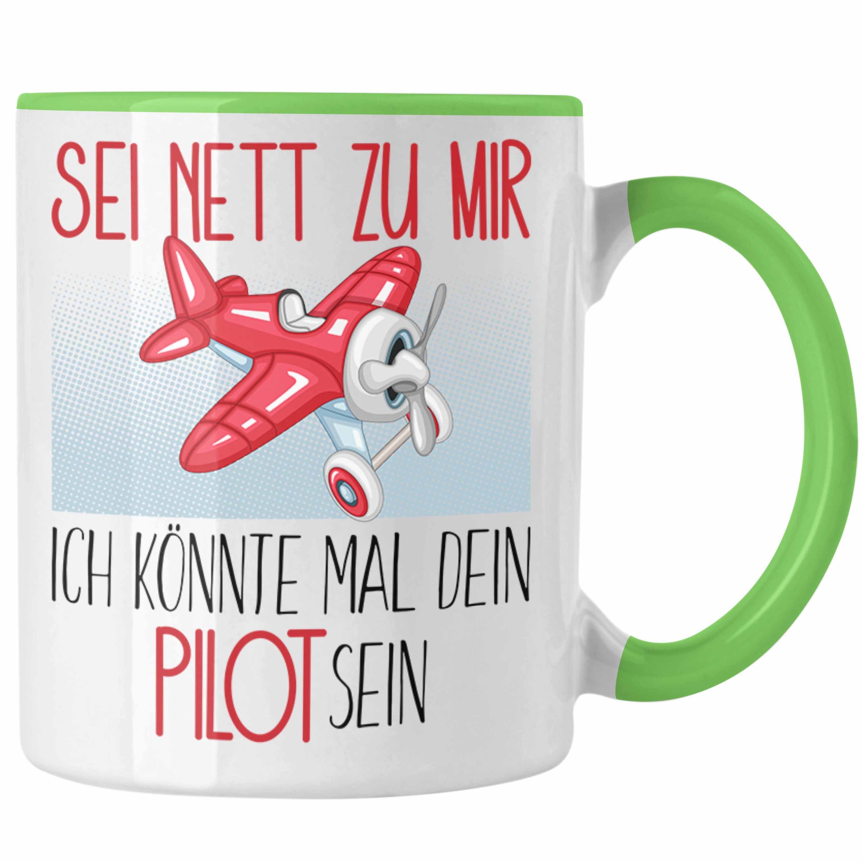 Trendation Tasse Pilot Studium Ausbildung Tasse Geschenk Piloten Geschenkidee Sei Nett Grün