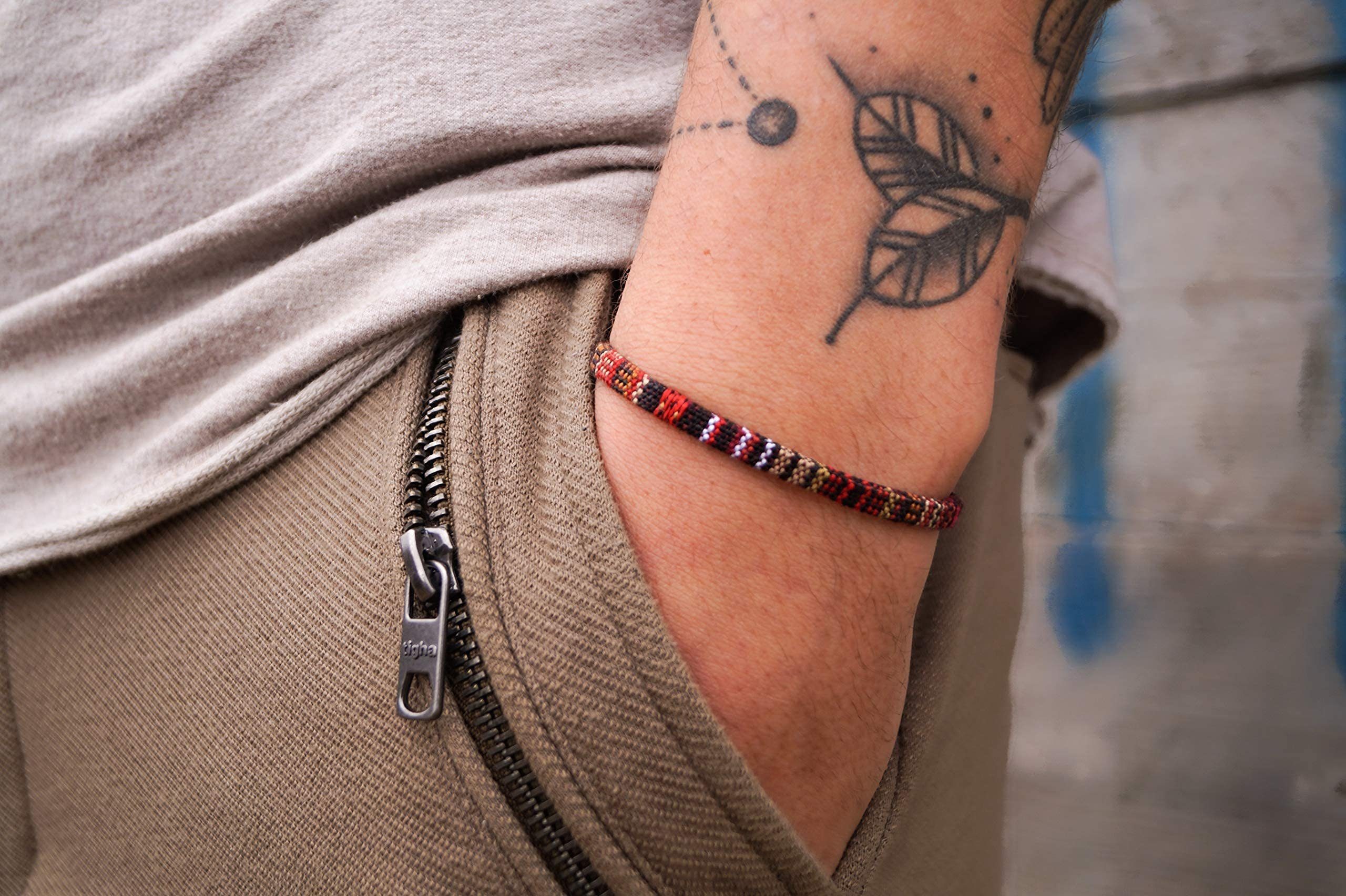 Made by Nami Freundschaftsarmband Boho Surfer Strand Festival Accessoires, Ethno Hippie Style 100% Wasserfest Verstellbar