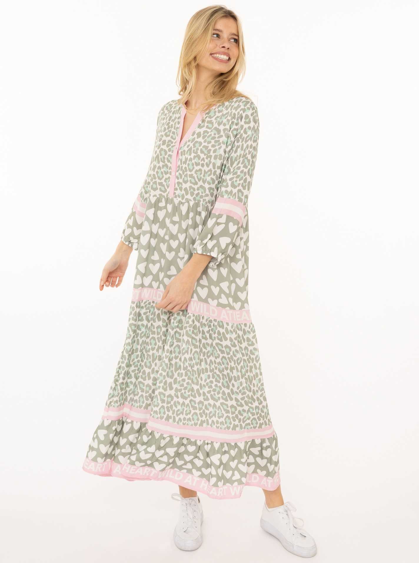 Zwillingsherz Maxikleid "Leo Love" Mustermix: Leo und Herzen, Knopfleiste und 3/4 Arm