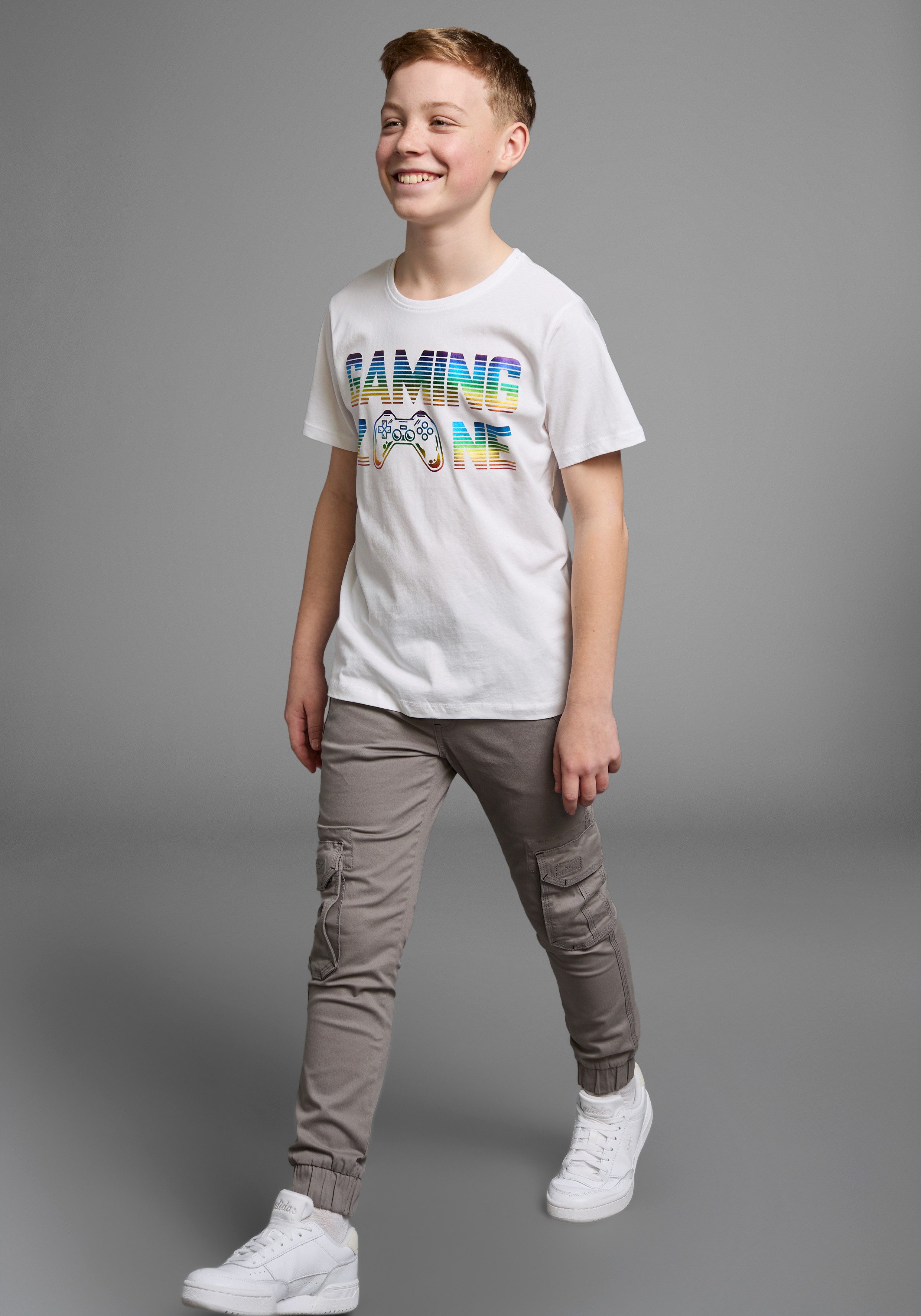 KIDSWORLD T-Shirt GAMING ZONE Kurzarm, Basic-Passform, mit Foliendruck