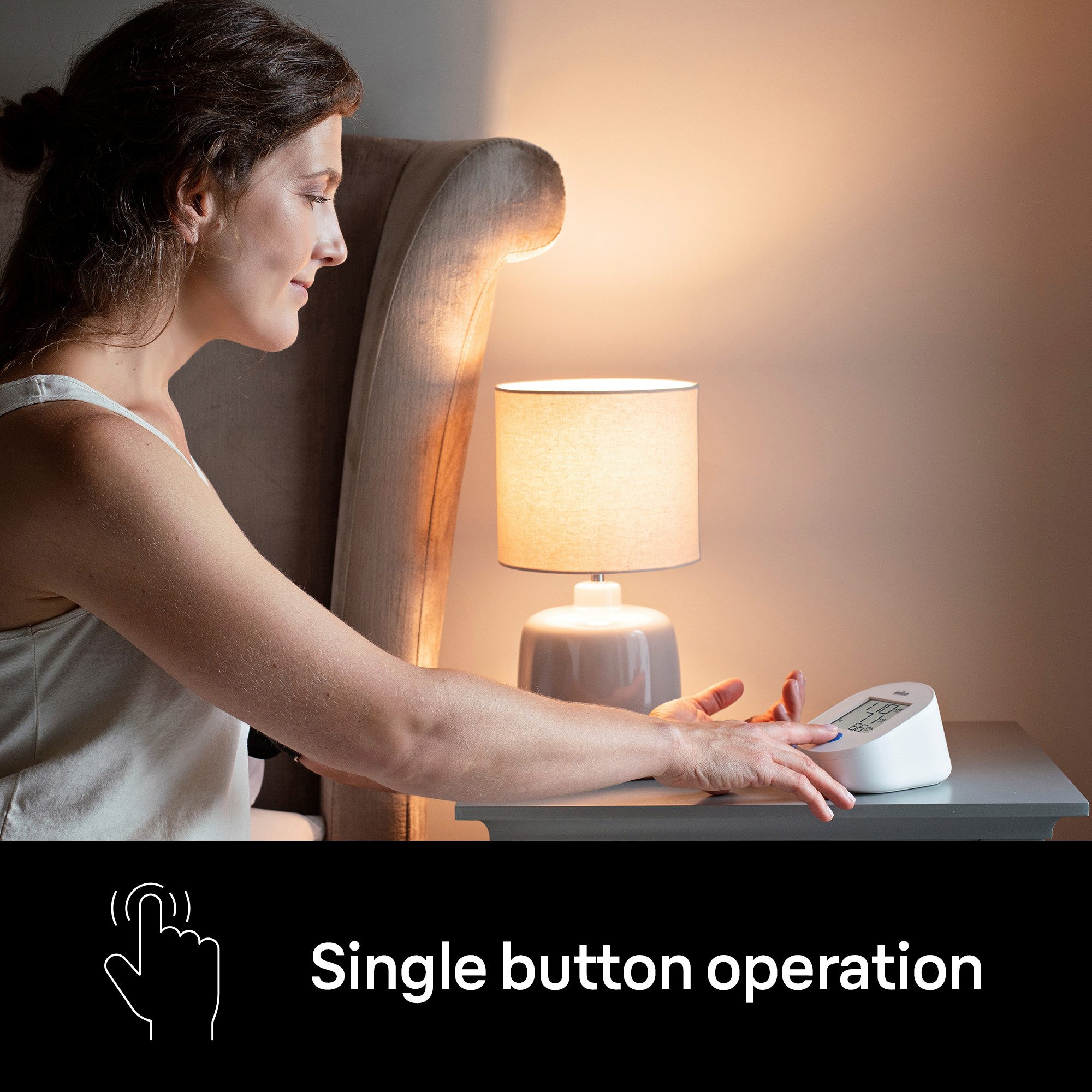 Braun Oberarm-Blutdruckmessgerät ExactFit 1E BUA4000EU, Einfache Bedienung, leicht ablesebares Display, Universalmanschette