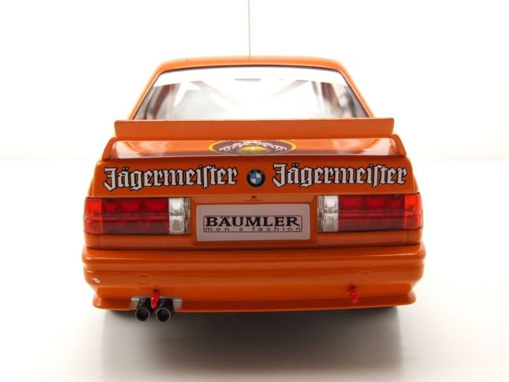 ixo Models Modellauto BMW M3 E30 #19 Jägermeister DTM