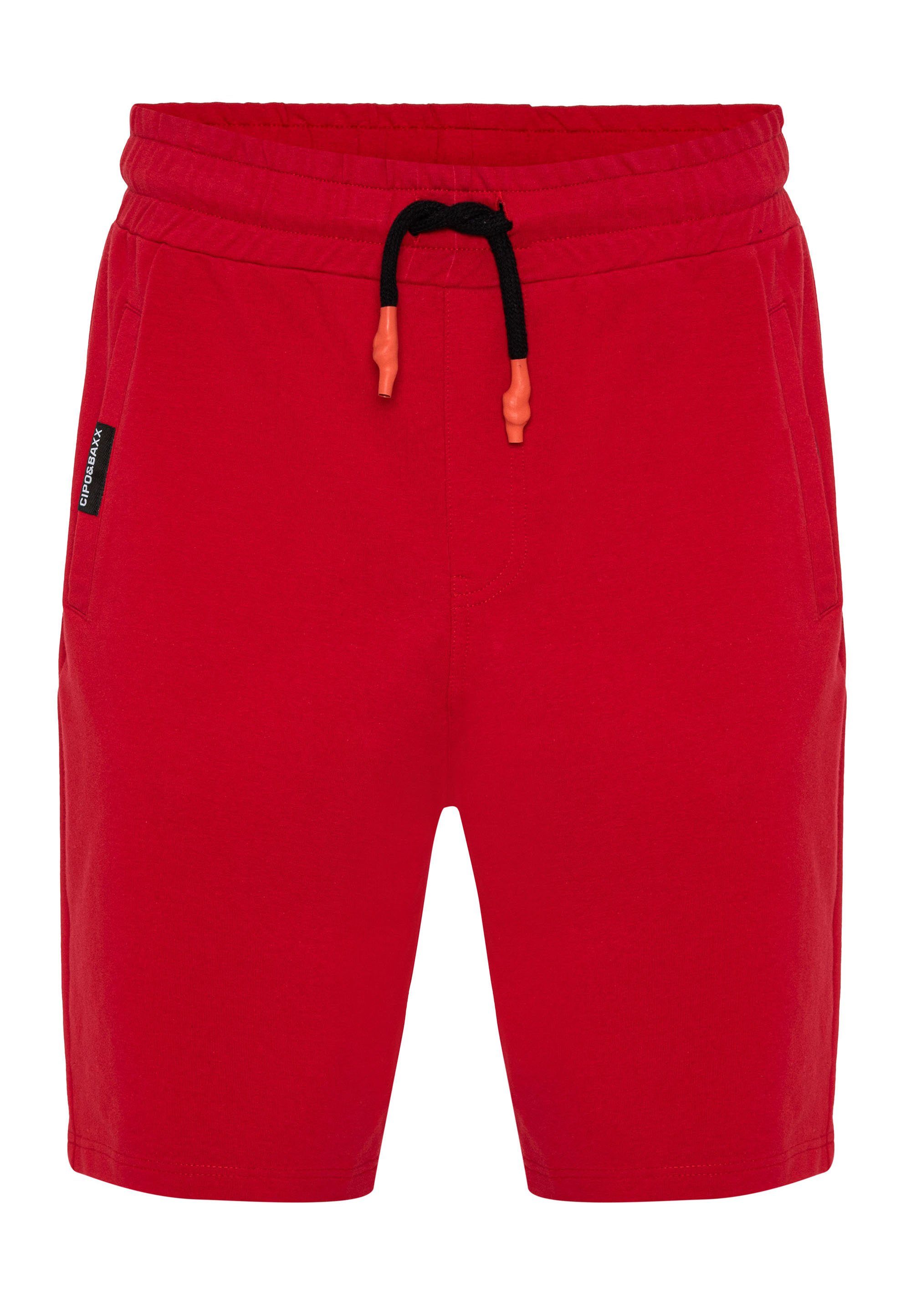 Cipo & Baxx Shorts in Look rot sportlichem
