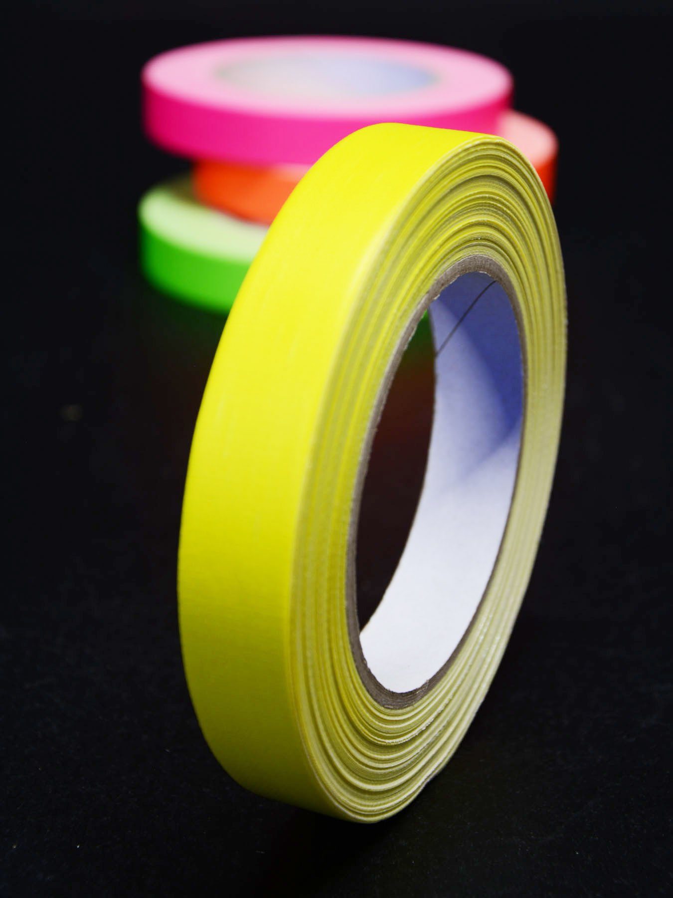 PSYWORK Klebeband 25m-Rolle Schwarzlicht Gewebeklebeband Tape Rolle Neon Gelb, 19mm UV-aktiv, leuchtet unter Schwarzlicht | Klebefilme