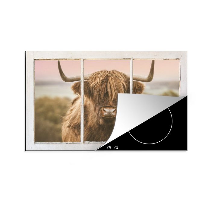 MuchoWow Herdblende-/Abdeckplatte Schottischer Highlander - Blick - Meer Vinyl (1 tlg) Ceranfeldabdeckung für die küche Induktionsmatte