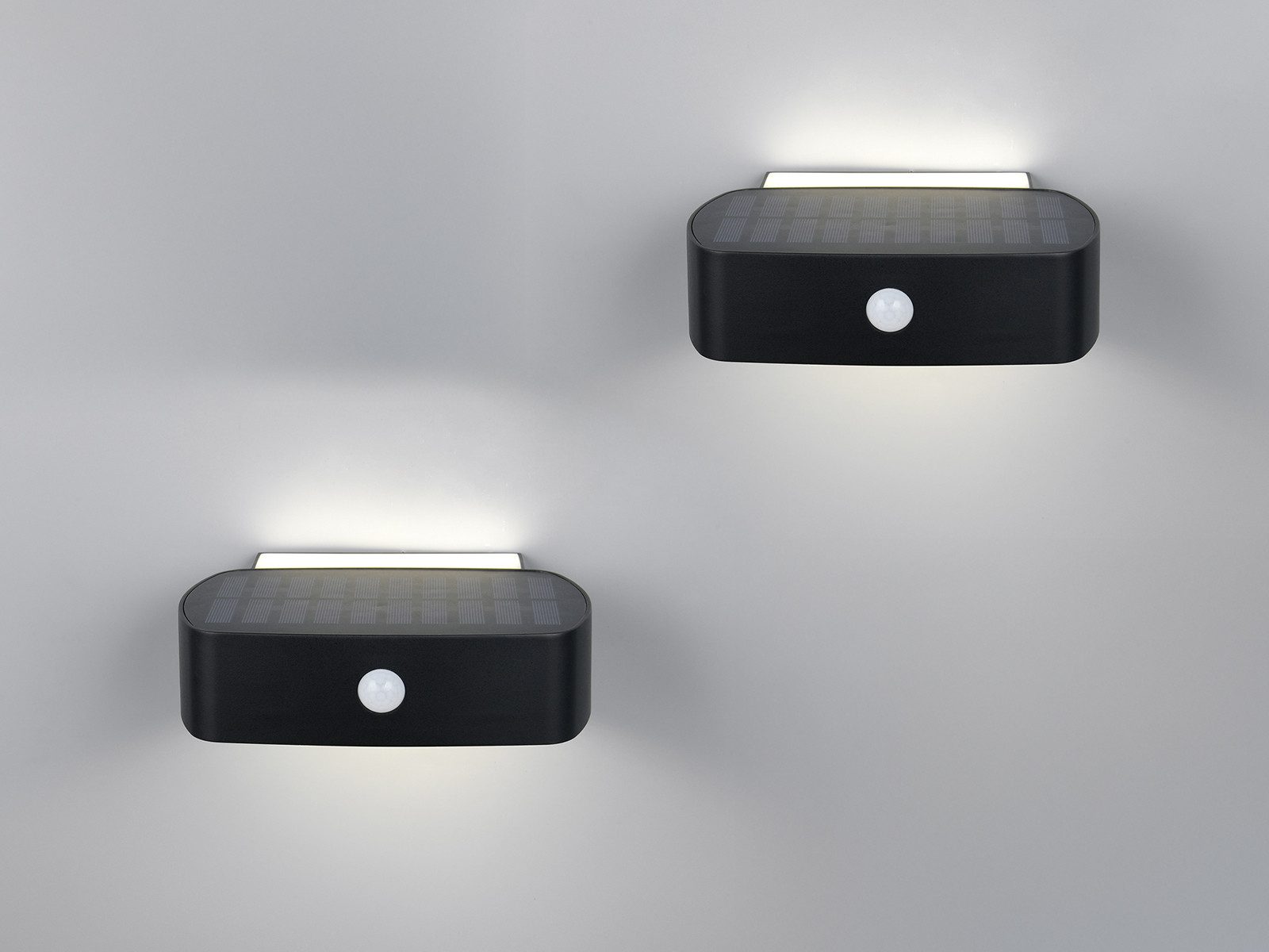 Reality Leuchten LED Solarleuchte, Bewegungsmelder, LED fest integriert, Neutralweiß, 2er SET Wand Außen-Leuchten mit Solar, Akku auch USB aufladbar B: 21cm