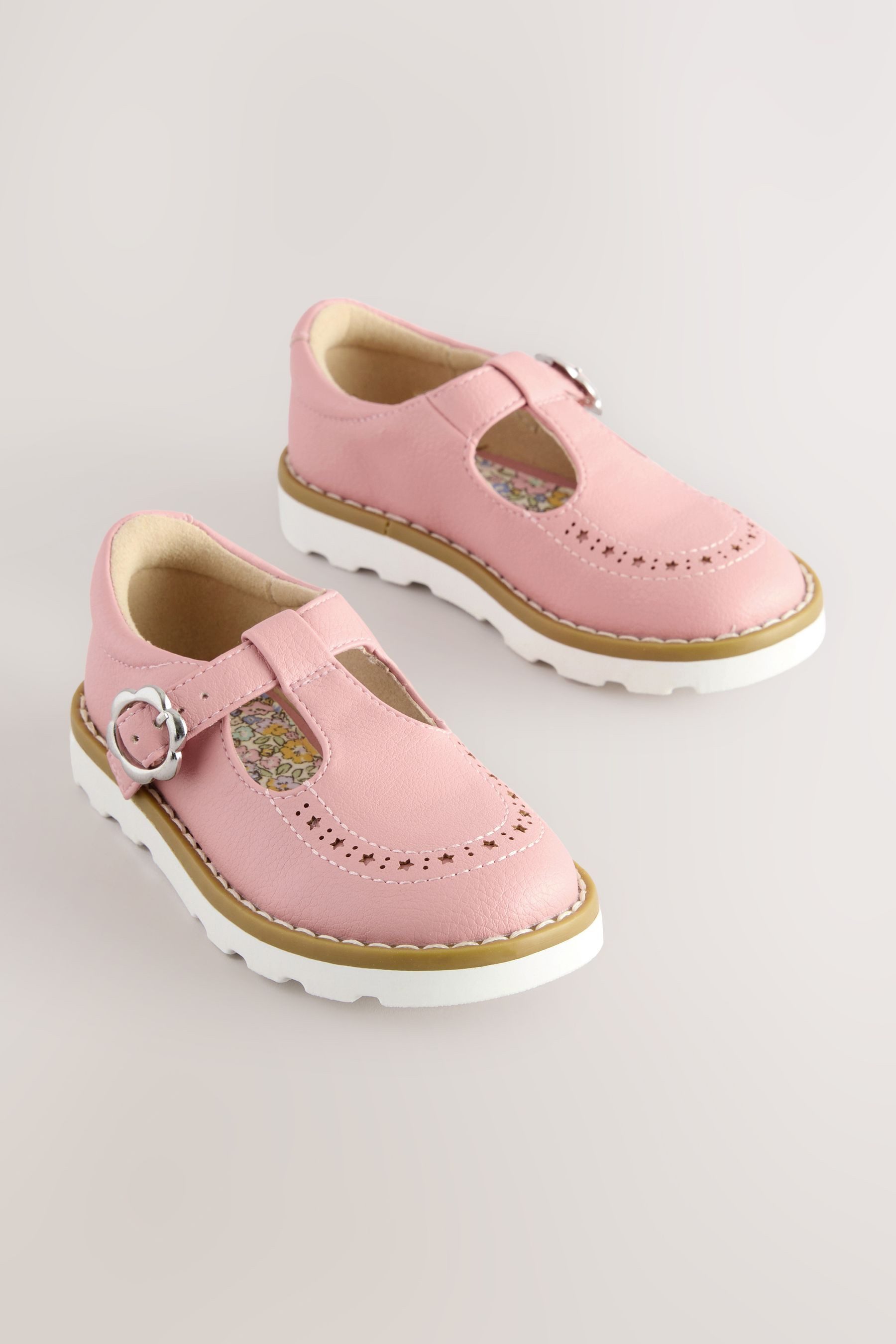 Next T-Steg-Schuhe, weite Passform T-Strap-Sandale (1-tlg) günstig online kaufen