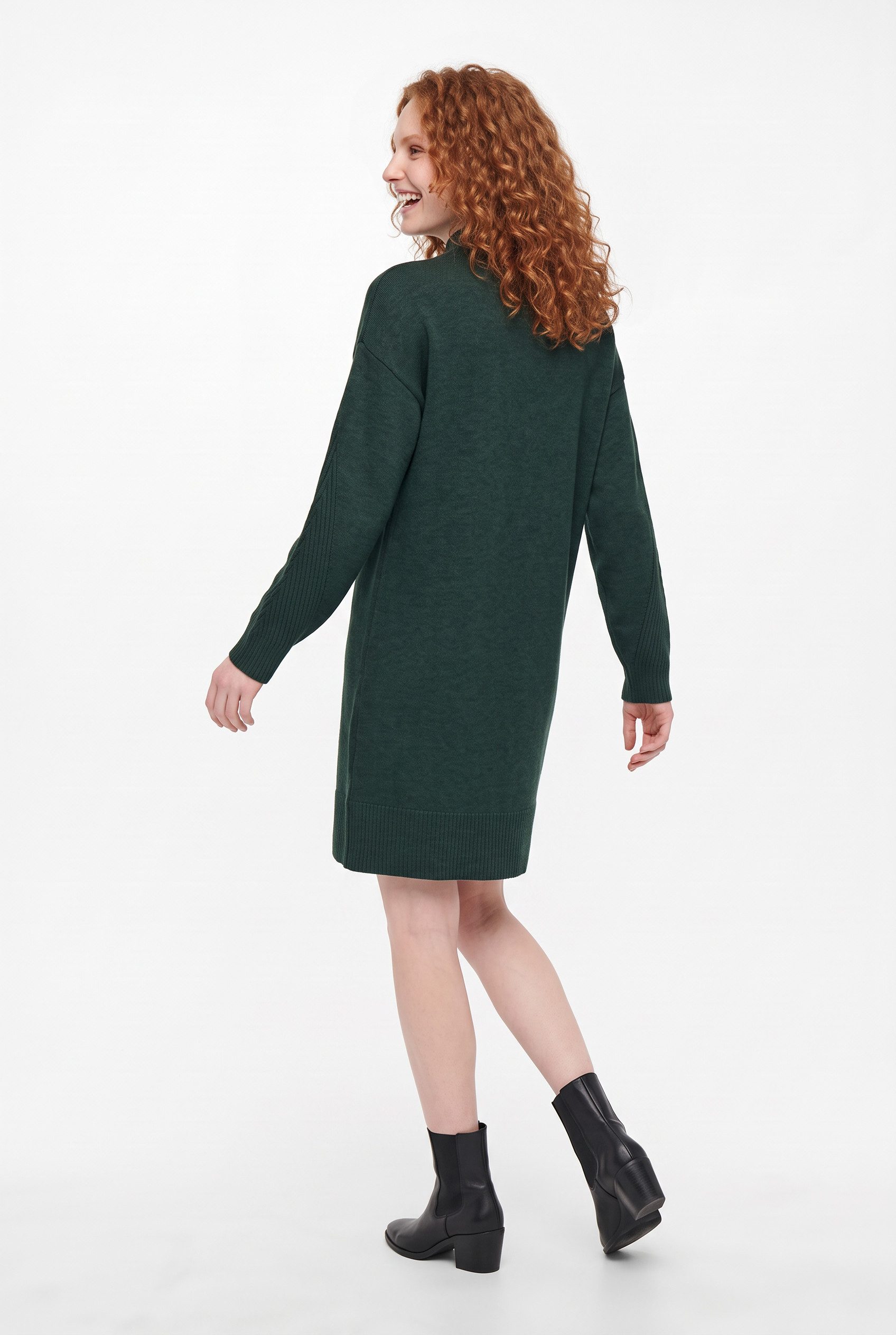 ONLY Strickkleid ONLPRINCESS LS HIGHNECK DRESS KNT Viskosemischung, regular fit – Bild 2 von 5