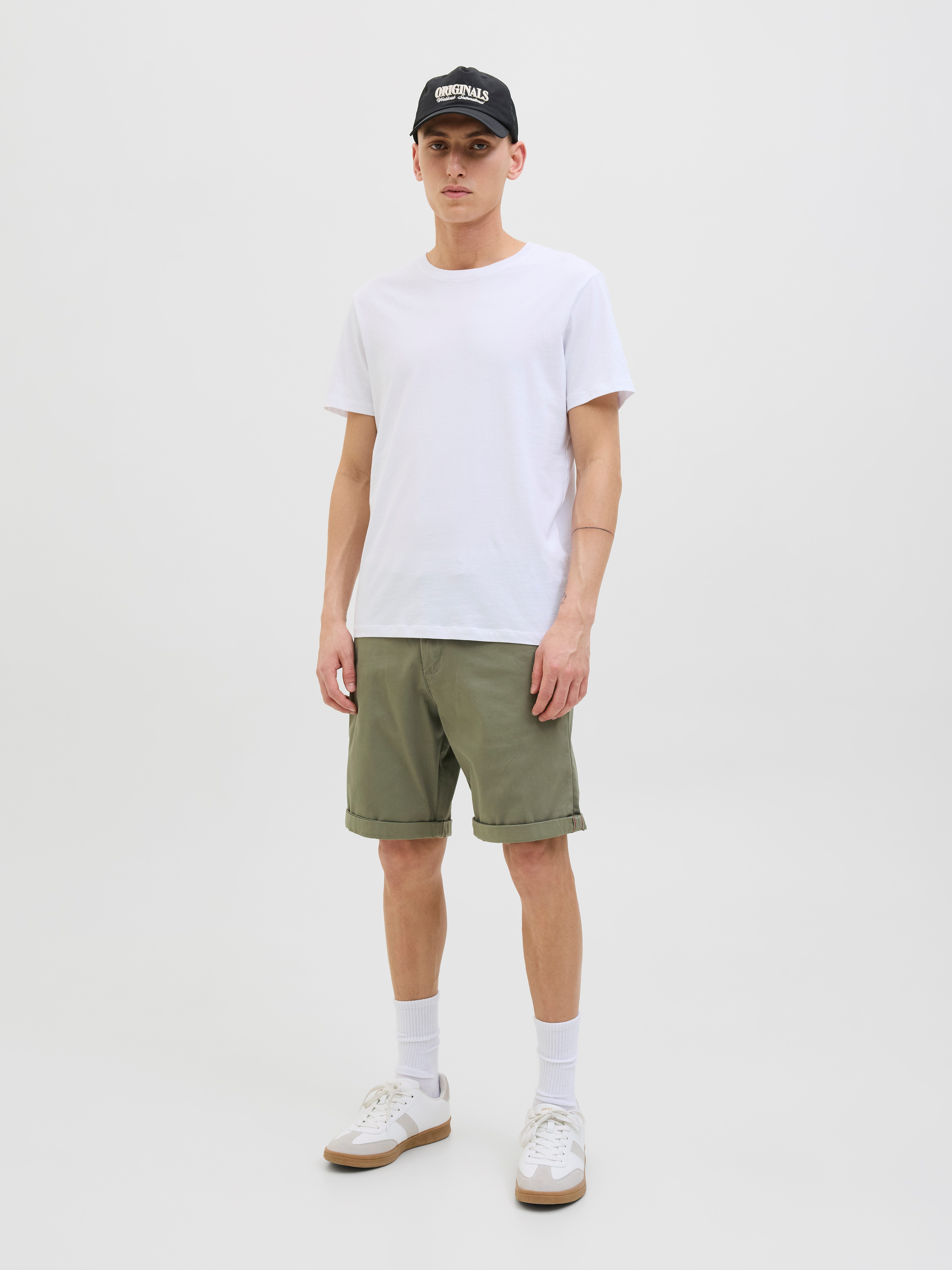Jack & Jones Chinoshorts JPSTBOWIE JJSHORTS S mit Aufschlag