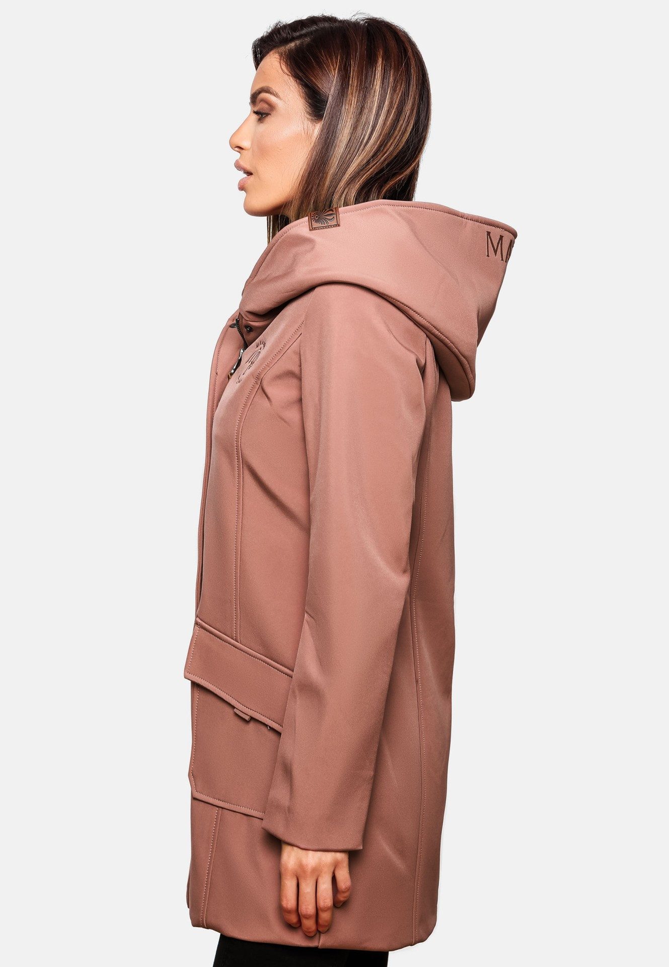 Marikoo Softshelljacke Softshelljacke Mayleen – Damen Übergangsjacke mit Kapuze und Taillierter Schnitt, hoher Tragekomfort und stilvolle Details
