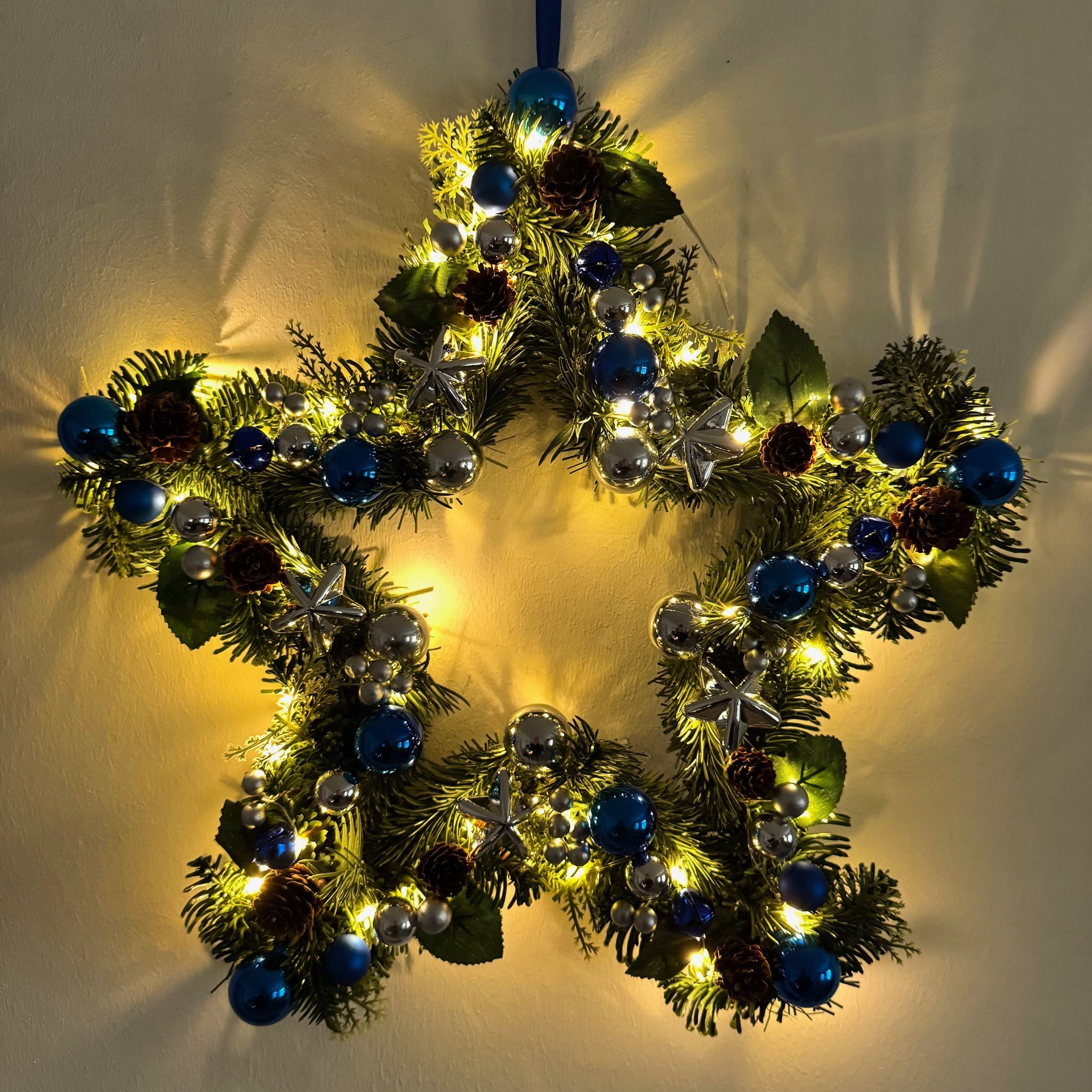 Online-Fuchs Dekokranz Türkranz Stern mit Weihnachtsbaumkugeln günstig online kaufen