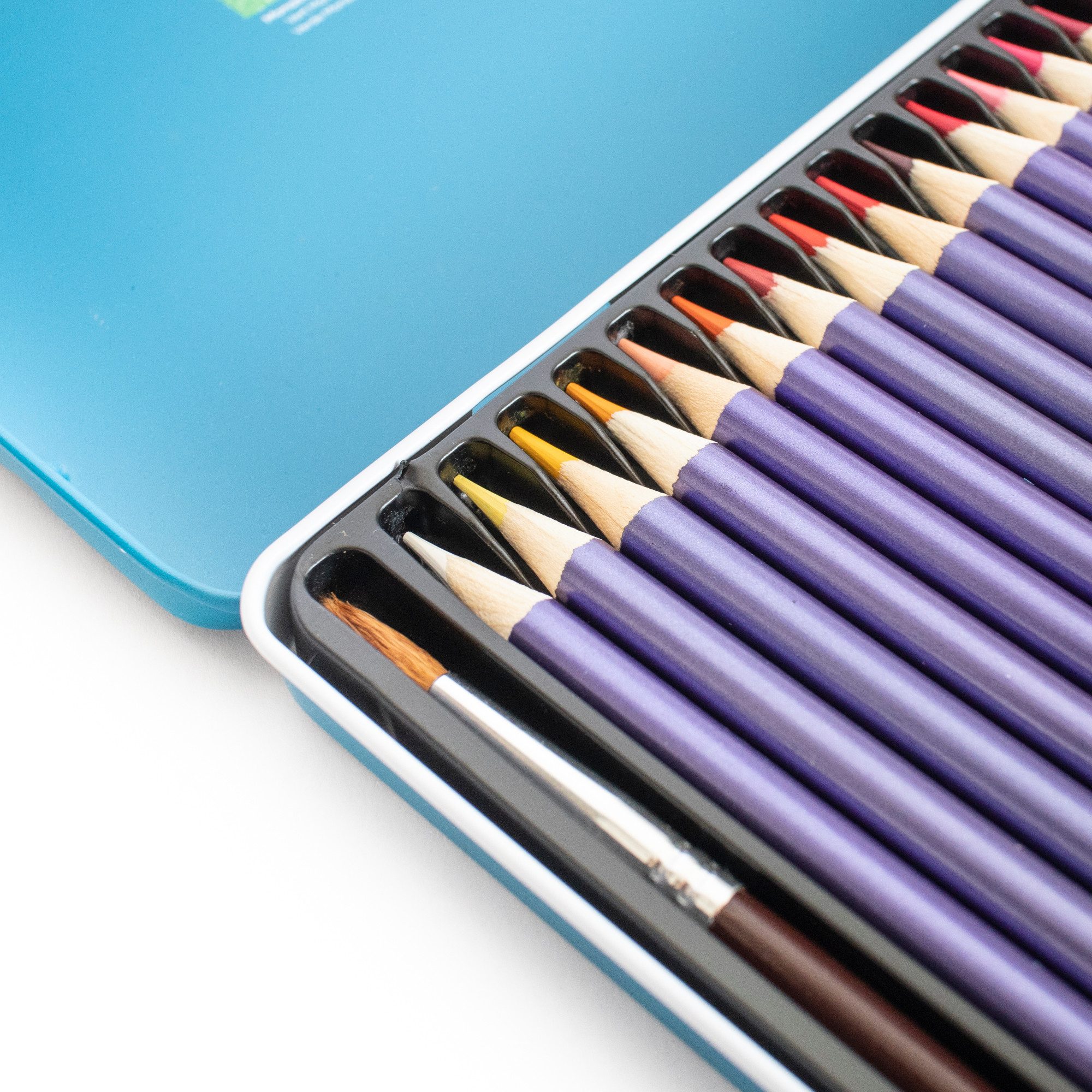 Mont Marte Buntstift - PREMIUM Aquarellstifte Set - mit 36 Aquarellstiften & 1 Rundpinsel, wasservermalbare / wasserlösliche Buntstifte, Hochwertige Pigmente