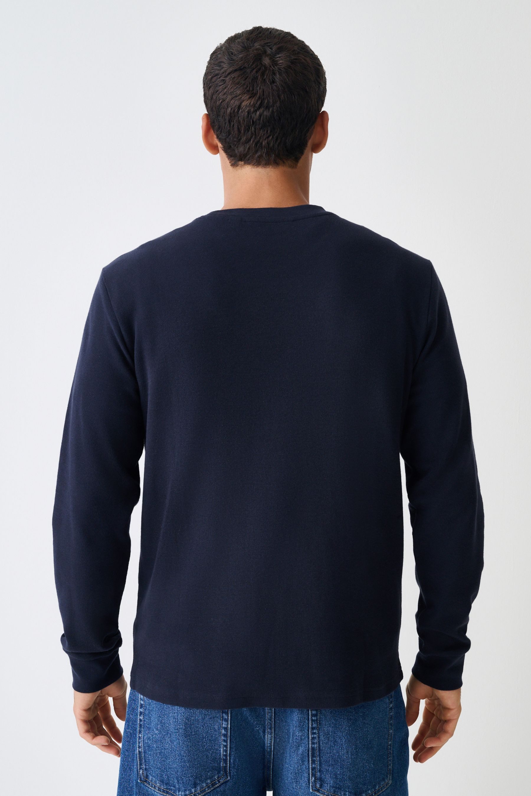 Next Langarmshirt Langärmeliges Hemd mit Micro-Waffelstruktur (1-tlg) günstig online kaufen