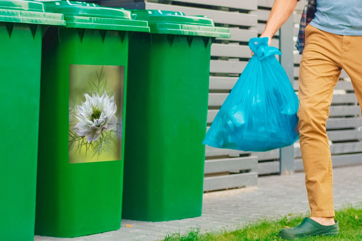 Mülltonne, Nigelblüte Container, Mülleimer-aufkleber, Abfalbehälter St), (1 Eine Wandsticker Hintergrund Sticker, grünem vor MuchoWow