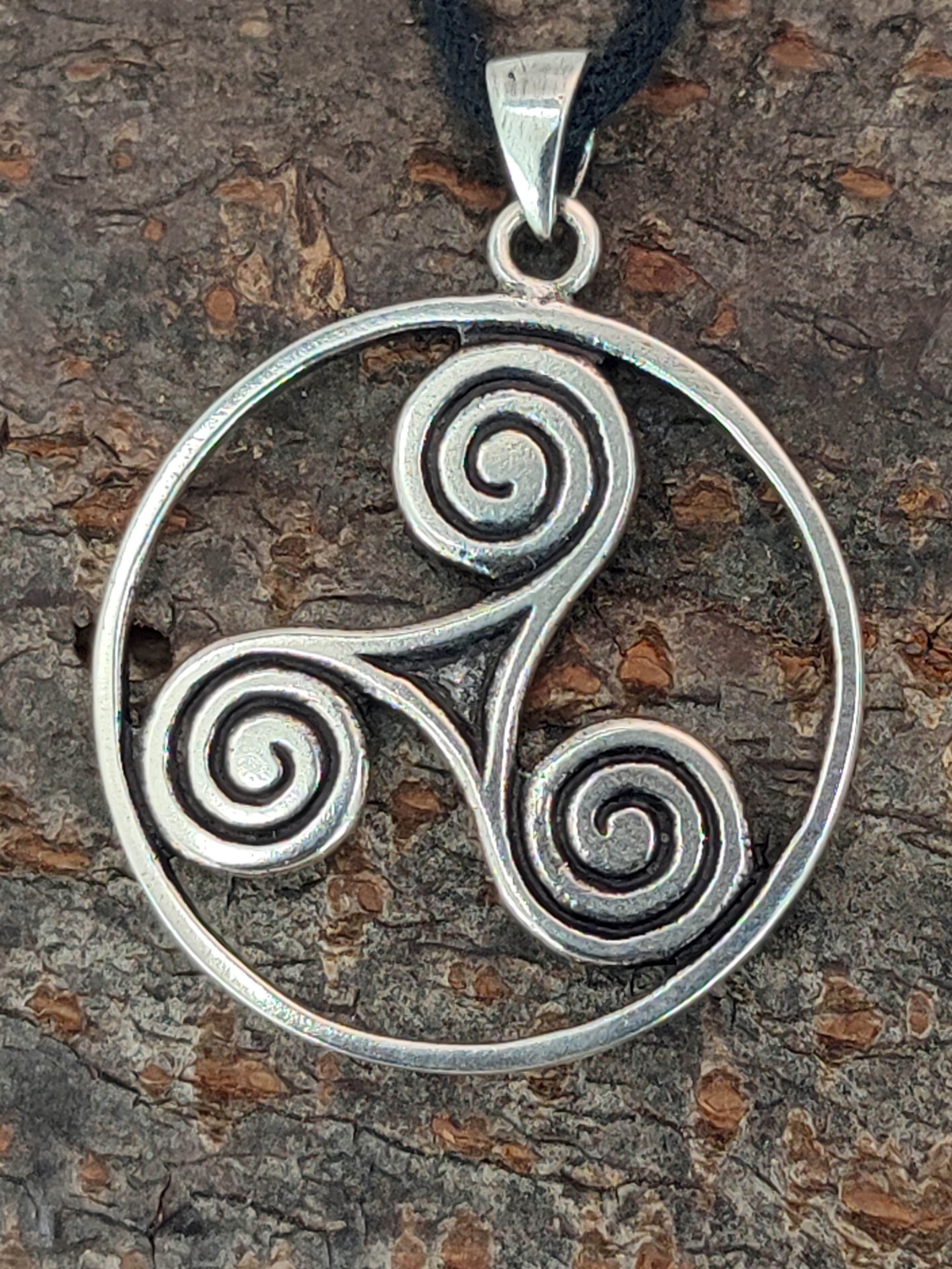 of Leather Silber (Sterlingsilber) Triskelen Triskele Kettenanhänger Triskel Kiss Spirale, 925