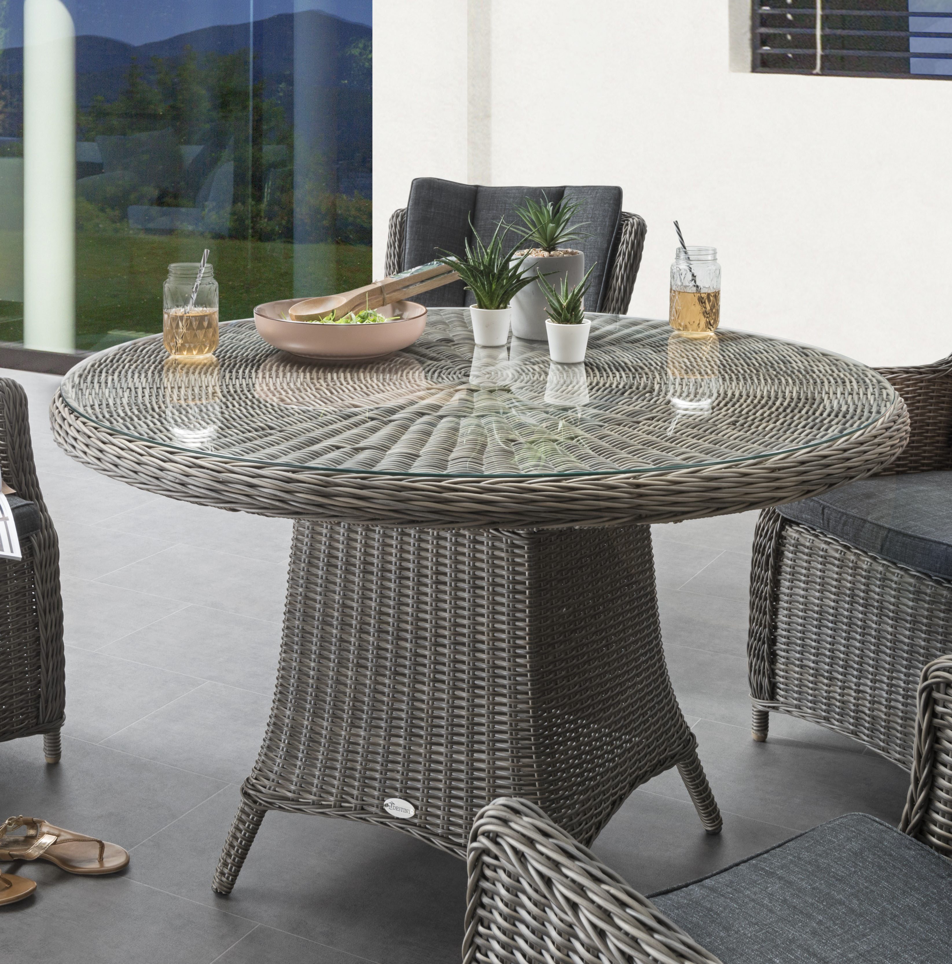 Destiny Garten-Essgruppe MALAGA LUNA, (Set, 5-tlg., 1 Tisch, 4 Sessel), (Set, 13-tlg., 4x Sessel, 1 Tisch Ø 100x75cm) Alumninium, Polyrattan