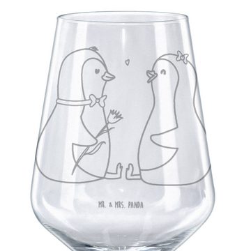 Mr. & Mrs. Panda Rotweinglas Pinguin Pärchen - Transparent - Geschenk, Spülmaschinenfeste Weingläs, Premium Glas, Feine Lasergravur
