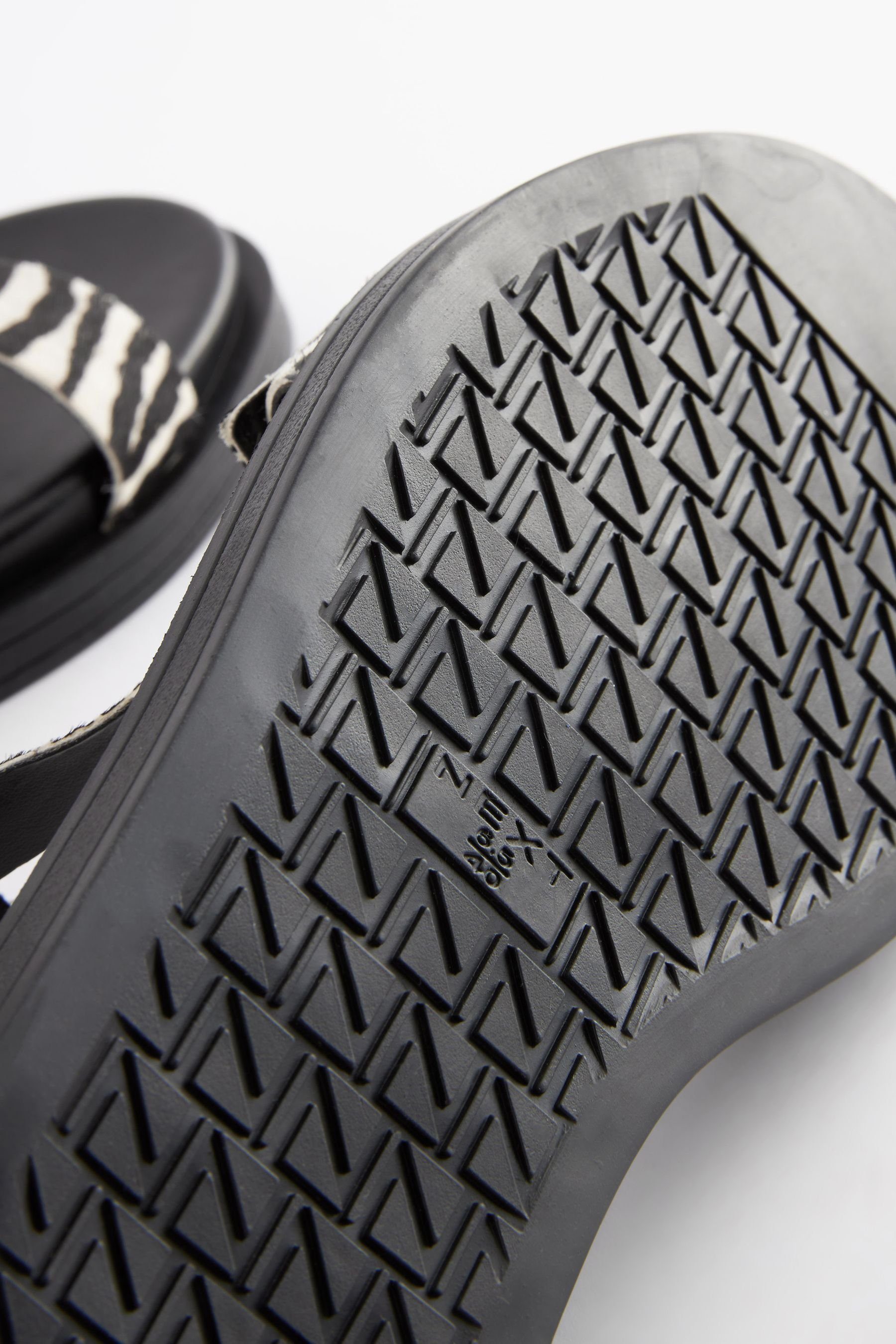 Schnallen Comfort® Next Sandale (1-tlg) mit Forever Ledersandalen