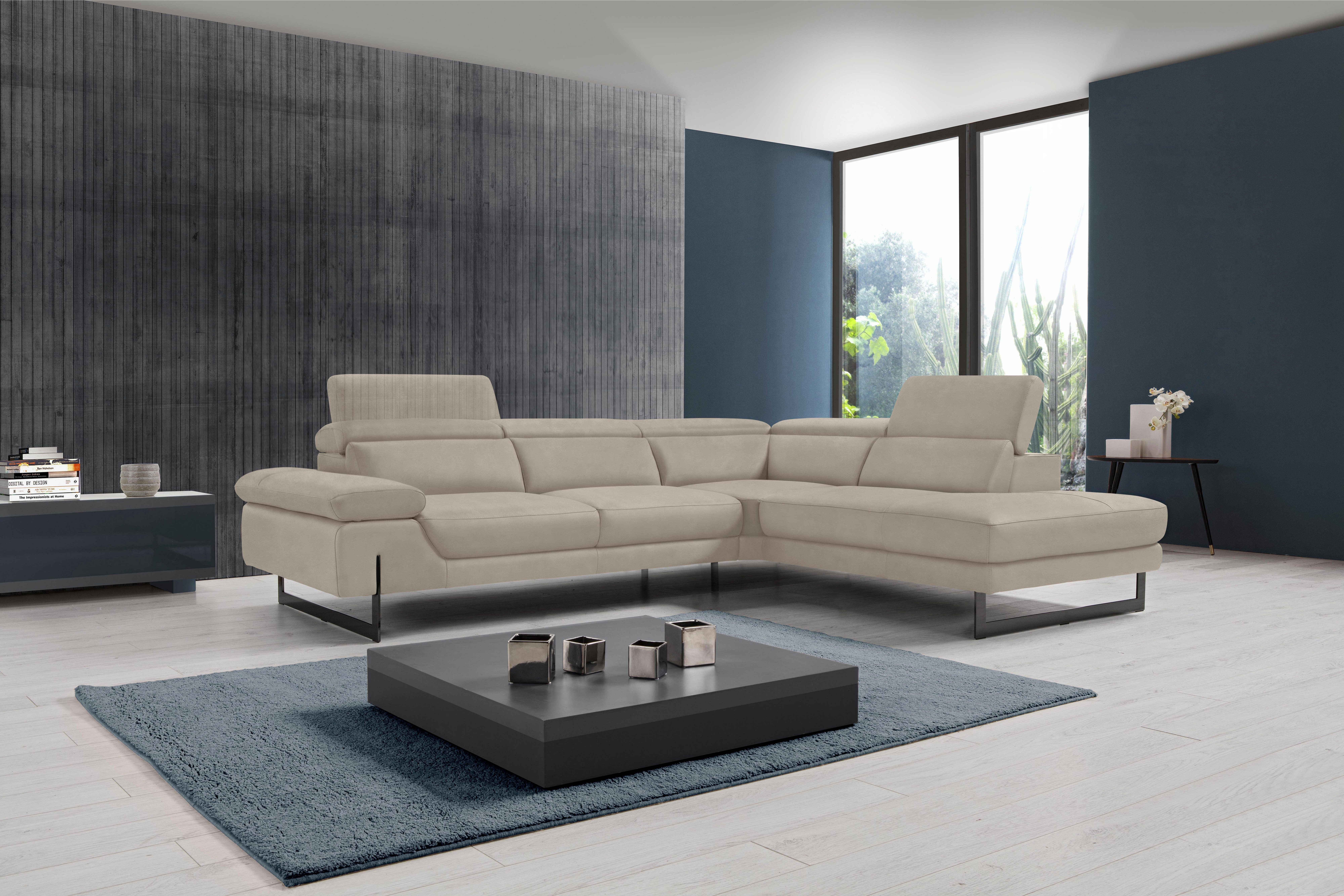 Egoitaliano Ecksofa Queenie, extravagantes Sofa mit erstklassigem Sitzkomfort, L-Form, mit verstellbarer Armlehne und Kopfteilen für Wohlfühlkomfort