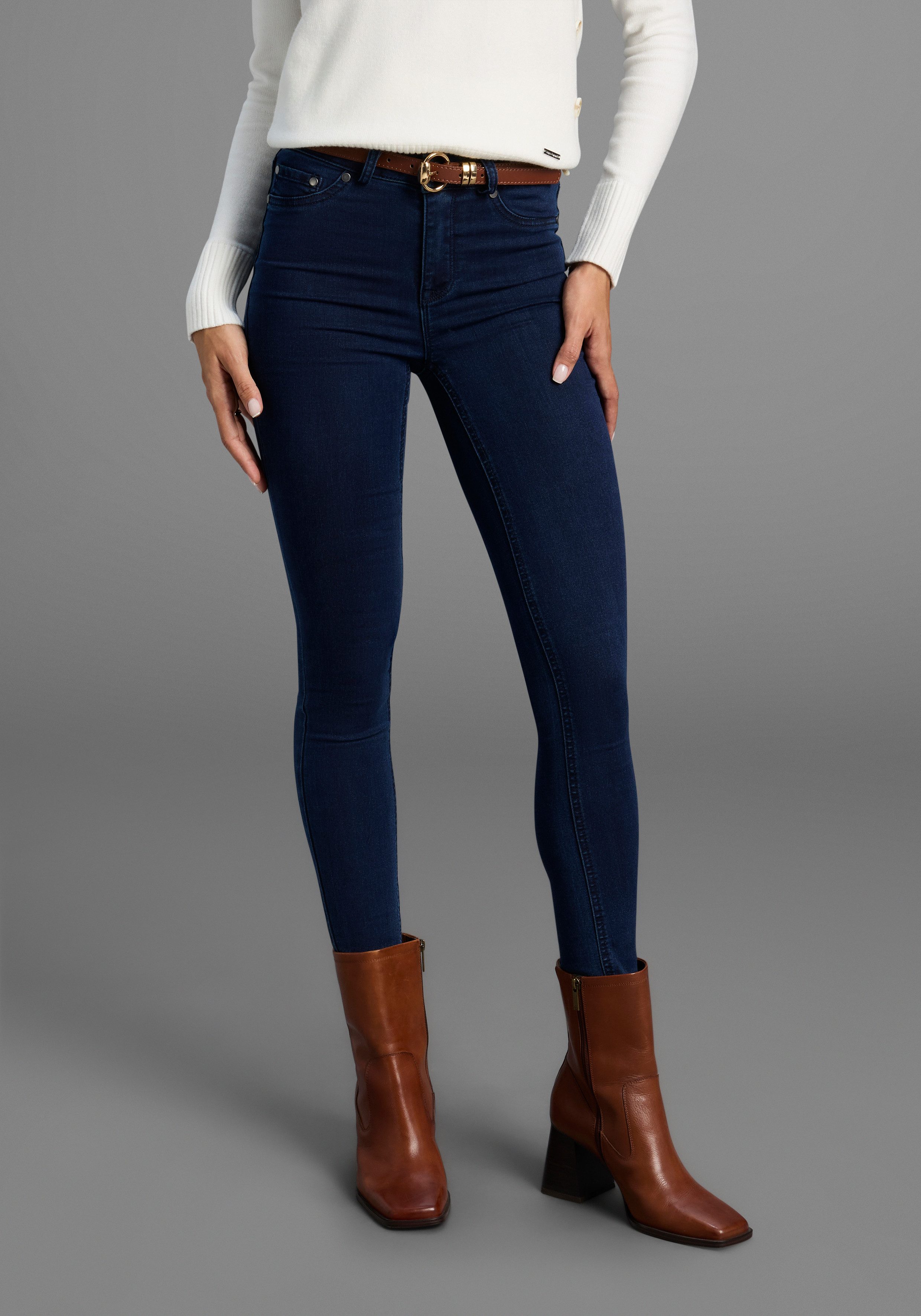 Arizona Skinny-fit-Jeans Ultra Stretch extra-eng geschnittene Beinform, modische Used-Waschung