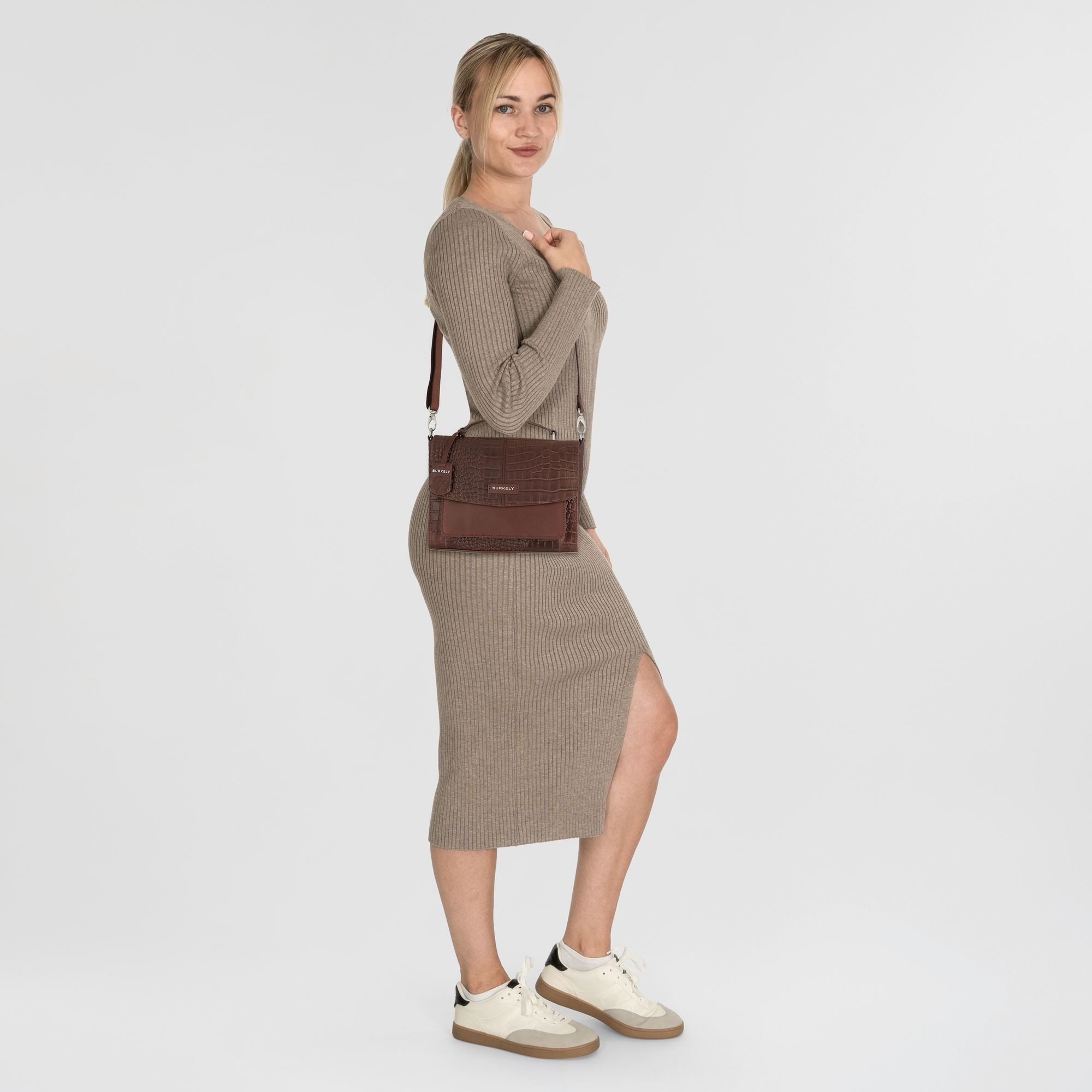 Burkely Umhängetasche Cool Colbie, Leder günstig online kaufen