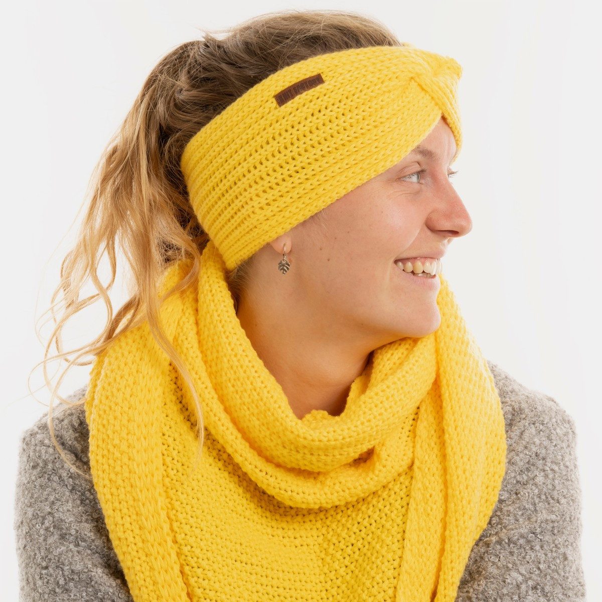 Knit Factory Stirnband Joy Stirnband Canario Yellow One Size (Set, 1-St., Spar-Set) Strick accesoires Wohnen sale winter herbst deko mode Damen Herren