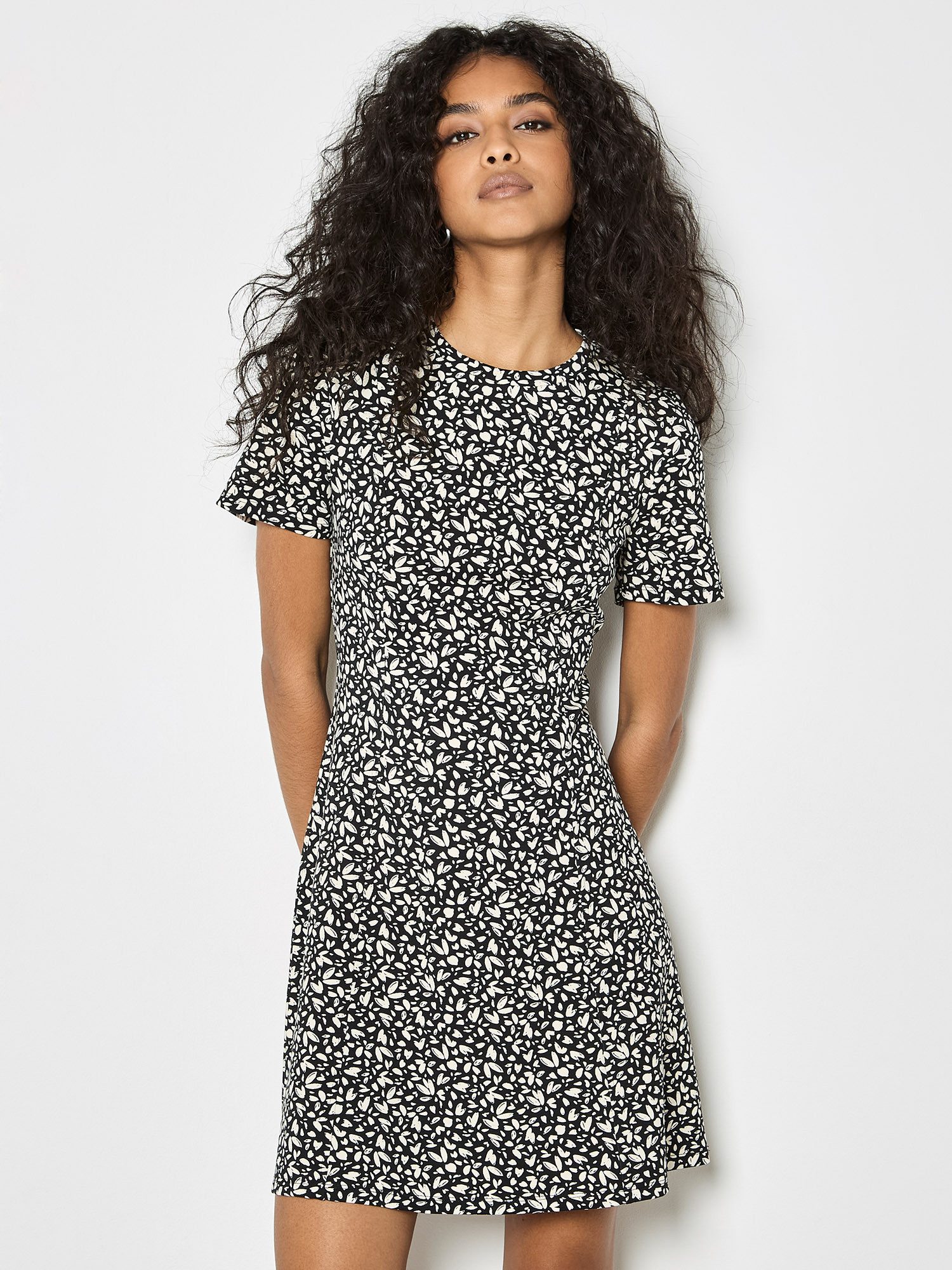 Apricot Skaterkleid Minikleid mit schwingendem Rock günstig online kaufen