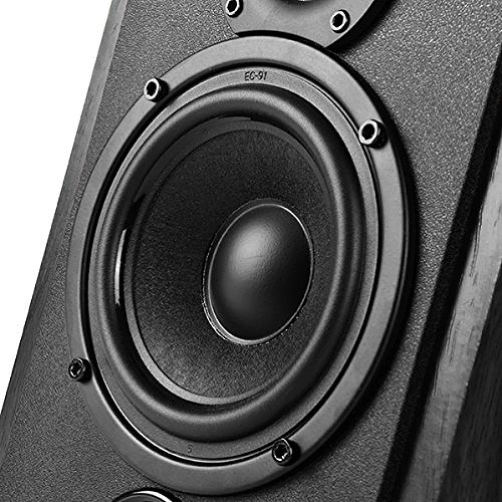 Edifier® R1700BT Bluetooth-Lautsprechersystem mit Infrarot-Fernbedienung Regal-Lautsprecher stereo (Bluetooth, 66 W, Eagle-Eye-Hochtöner)