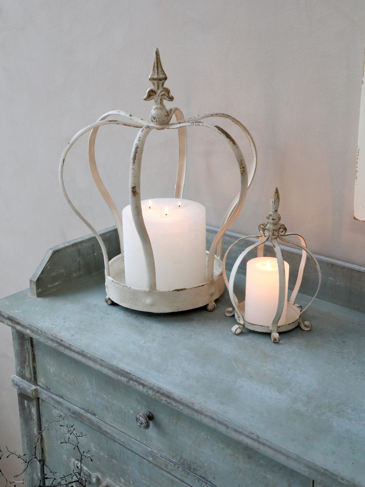 Chic Antique Dekoschale Dekorative Metallkrone Antik Creme Vintage Shabby Chic Deko 45 cm (1 × Dekokrone aus Metall, Farbe Creme, Höhe ca. 45 cm), Dekorativ, Shabby, Vintage, Landhaus