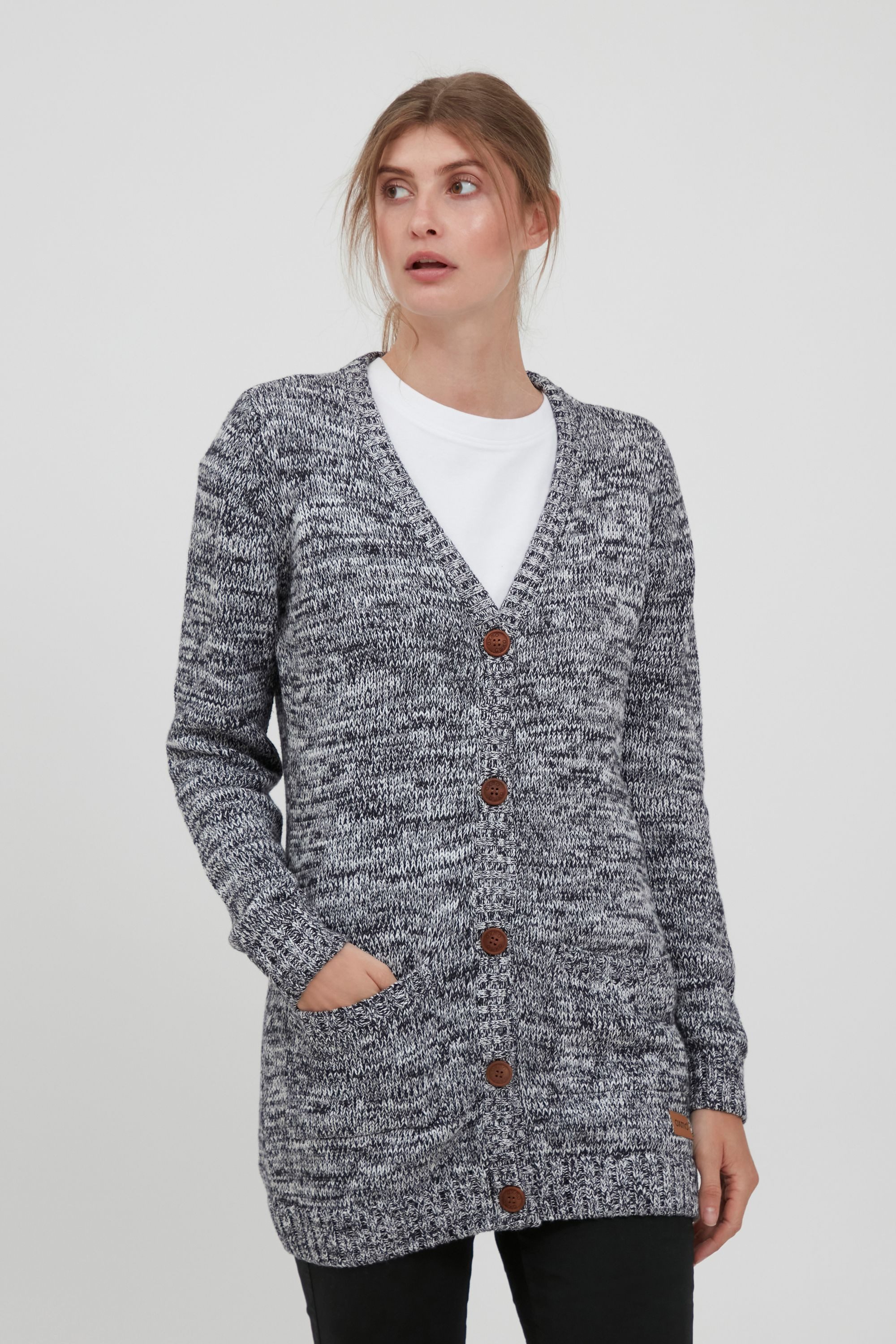 OXMO Strickjacke OXPhilemona Strickjacke mit Holzknopfleiste günstig online kaufen