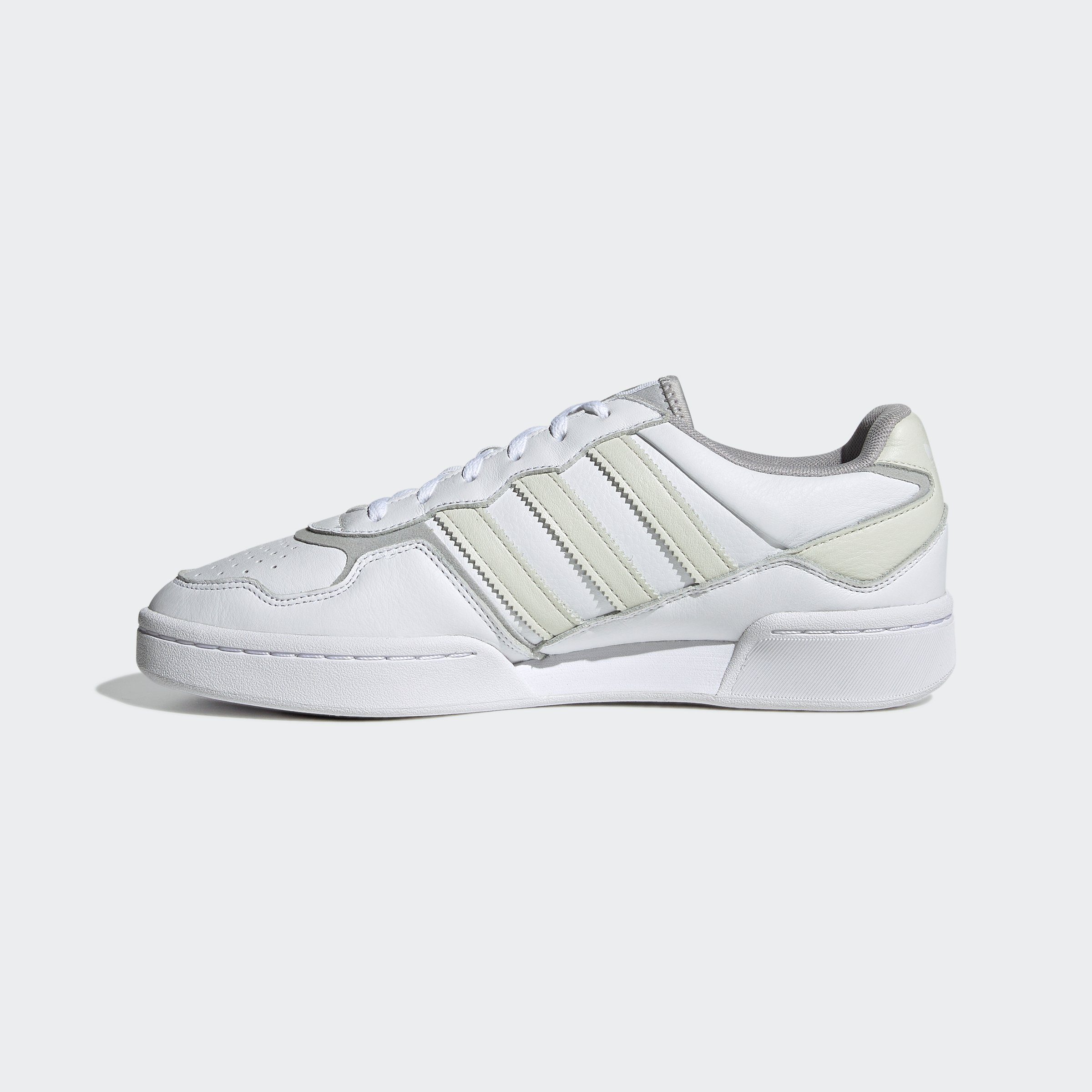 COURTIC Sneaker Originals weiß-creme adidas