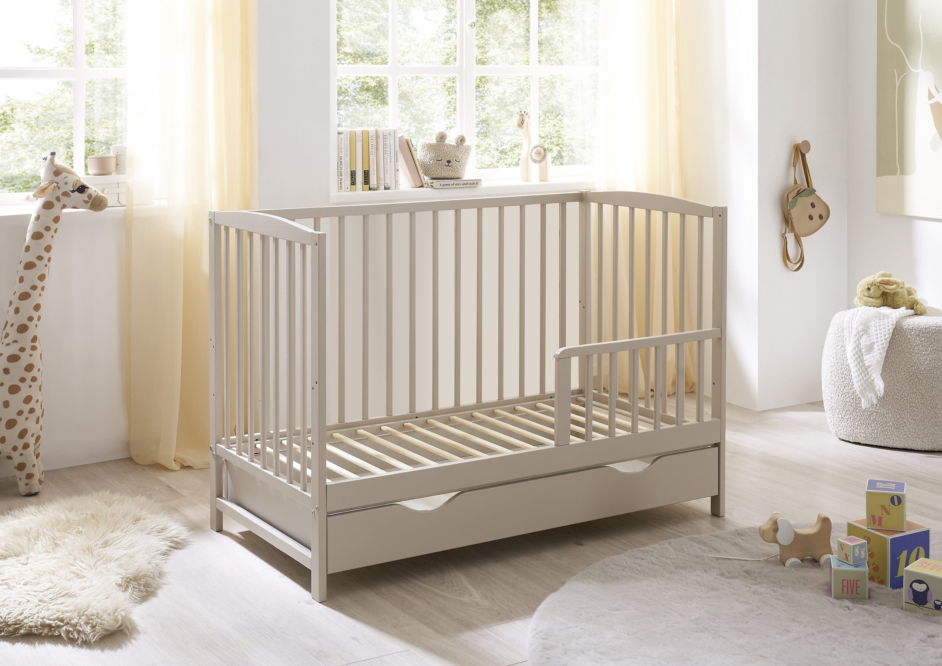 PREISBRECHER Babybett TEFFY, in Kaschmir, Nadelholz massiv - 74x84x145cm (BxHxT)
