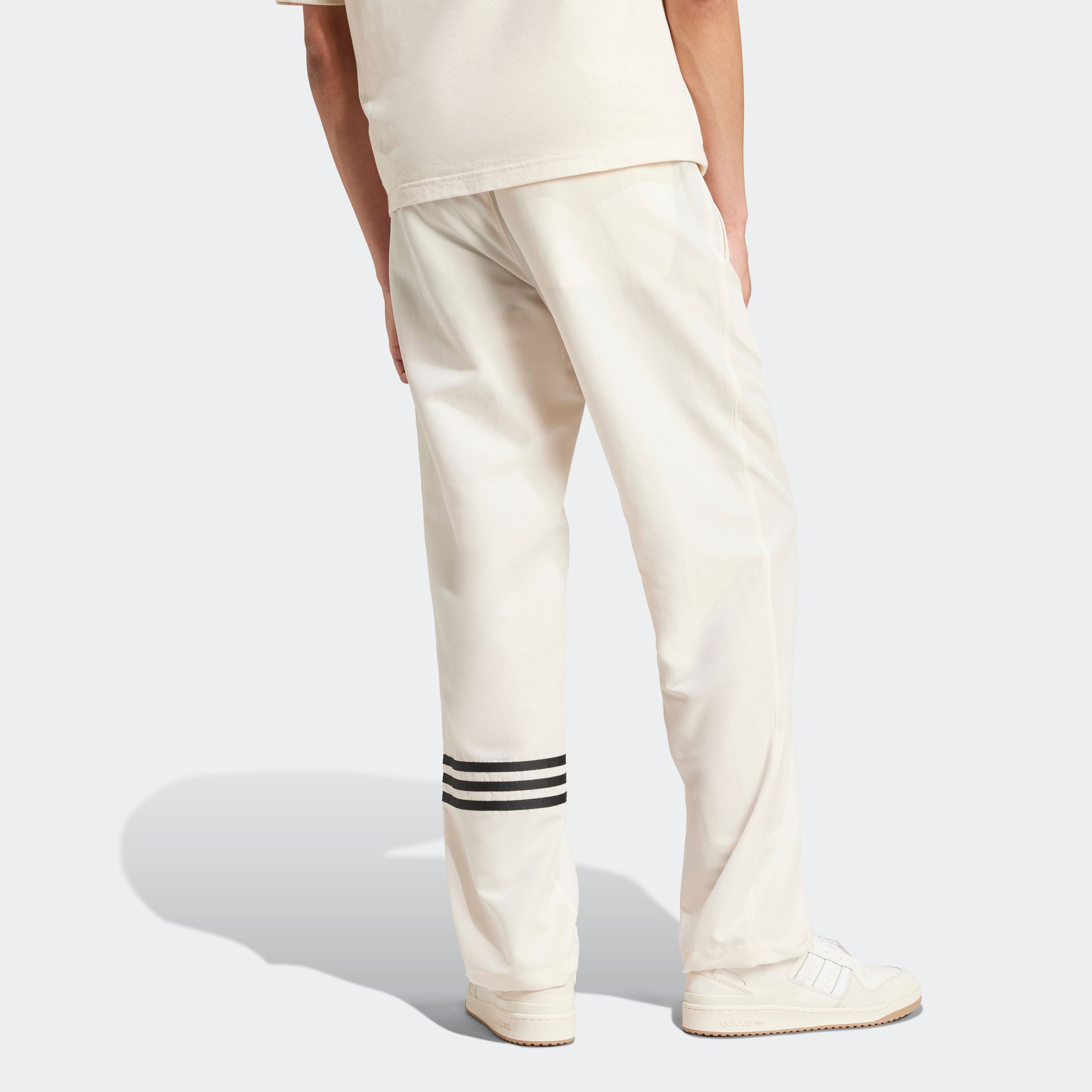 adidas Originals Sporthose NEU C WOV PT (1-tlg) günstig online kaufen