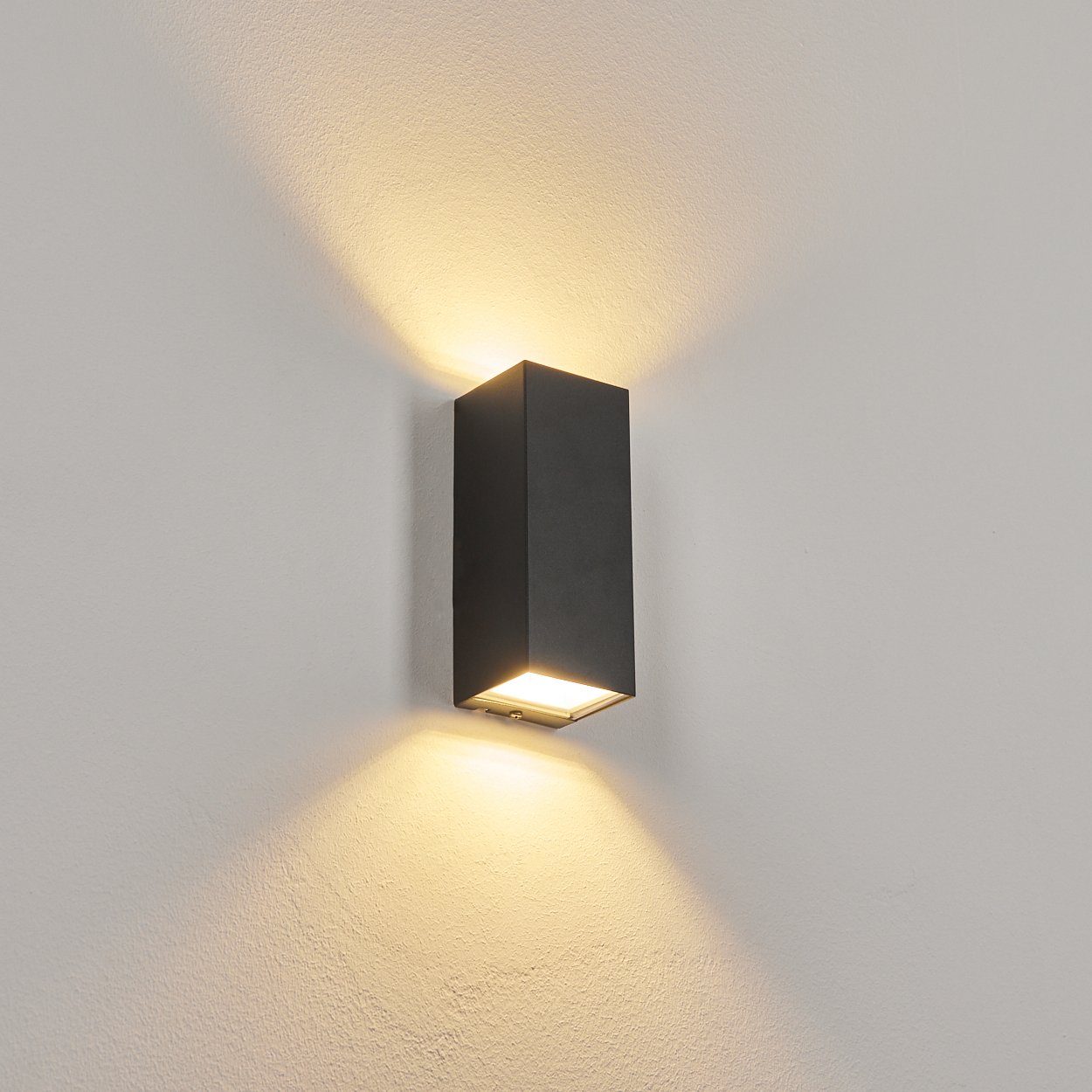 hofstein Wandlampe Lichteffekt, Schwarz/Klar, »Exiles« 950 Kelvin, Außen-Wandleuchte Lumen, 3000 aus mit Metall/Kunststoff Außenlampe IP44 moderne LED in