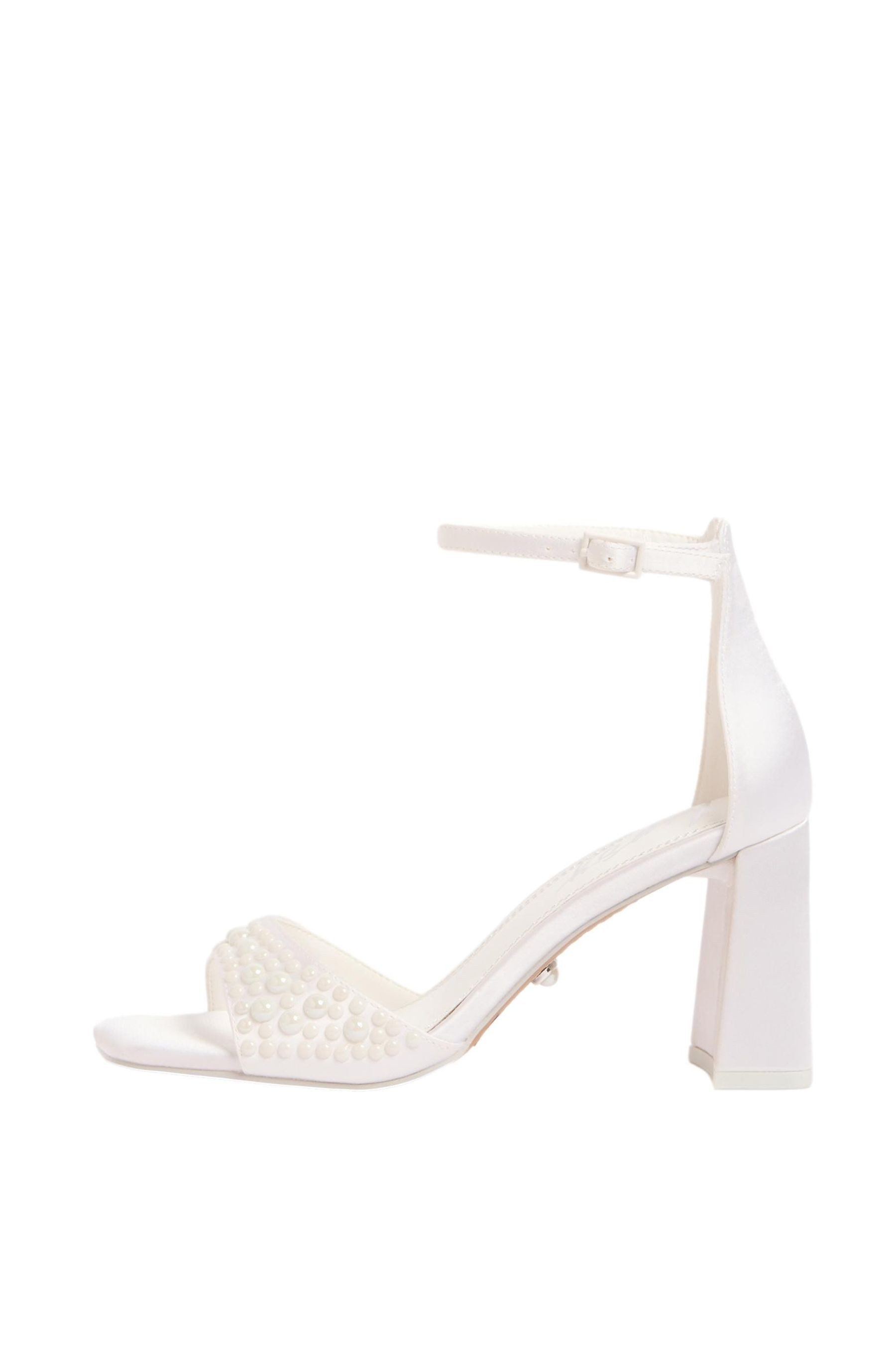 LIPSY Lipsy verzierte Satin-Sandaletten, Brautmode Sandalette