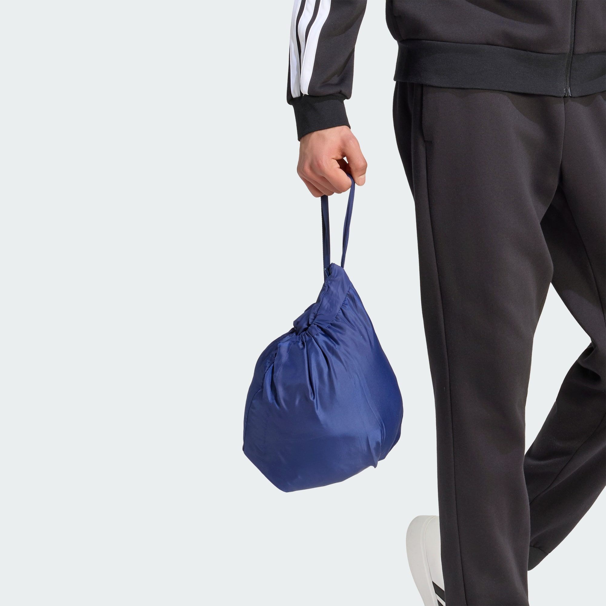 adidas Sportswear Funktionsjacke ESSENTIALS ISOLATIONSJACKE, VERSTAUBAR (1-St) – Bild 5 von 5