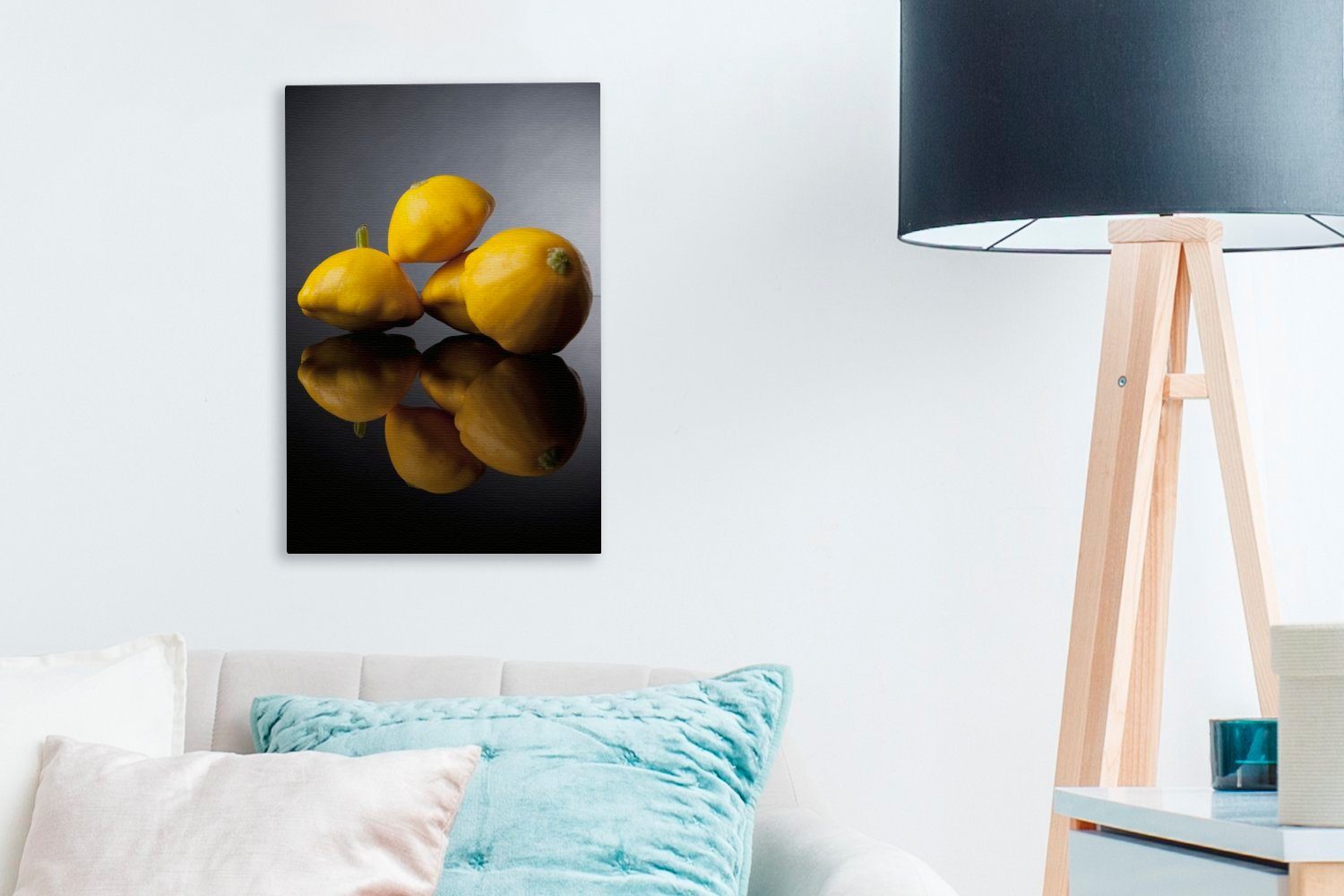 OneMillionCanvasses® Leinwandbild Vier gelbe Patissons fertig cm auf 20x30 Zackenaufhänger, Gemälde, Glas St), bespannt schwarzem abgebildet, (1 Leinwandbild inkl