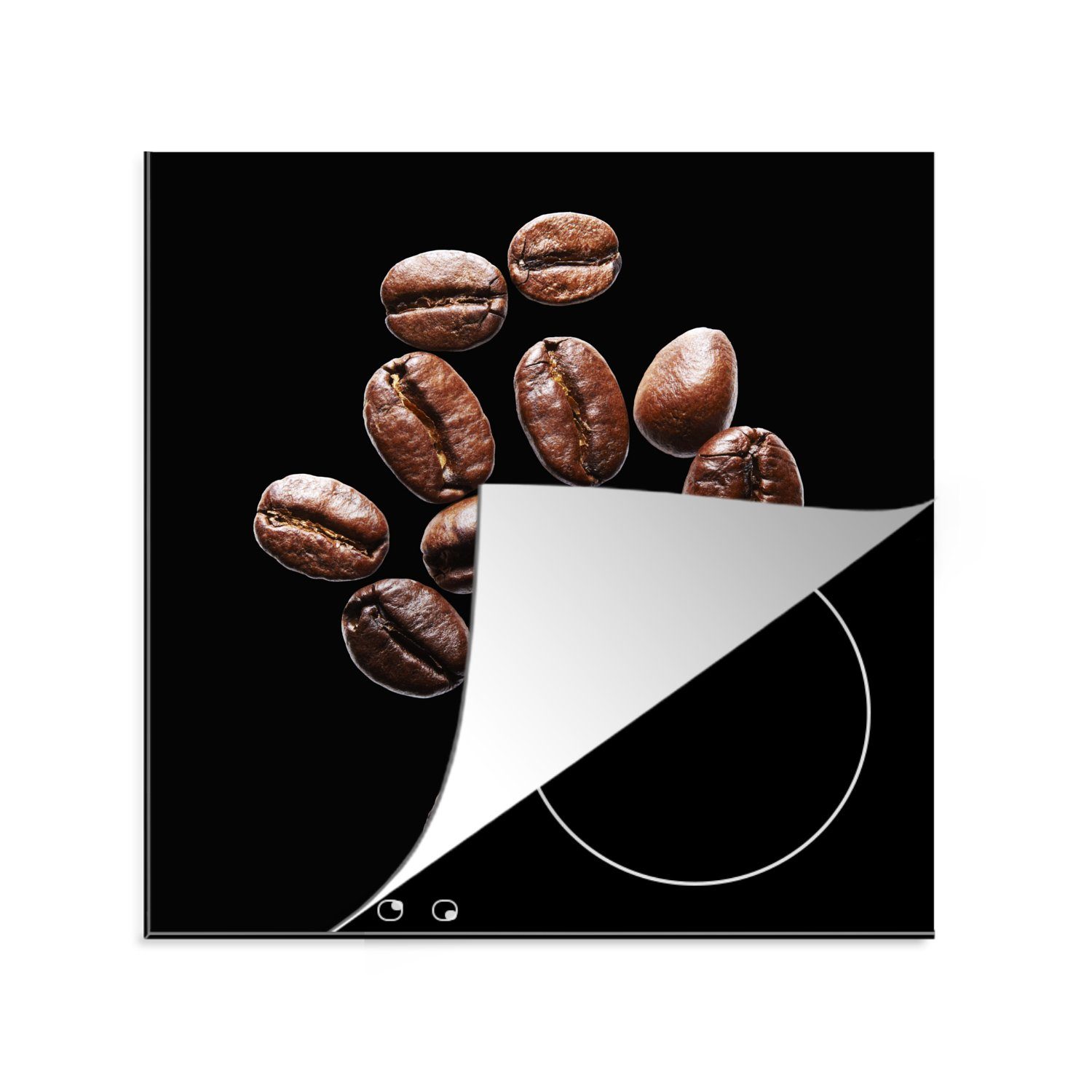 MuchoWow Herdblende-/Abdeckplatte Geröstete Kaffeebohnen im Studiolicht vor einem schwarzen Hintergrund, Vinyl, (1 tlg), 78x78 cm, Ceranfeldabdeckung, Arbeitsplatte für küche