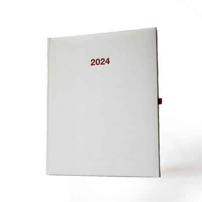 ADINA Buchkalender 2024 ADINA Buchkalender A5+ weiß-metallic 21x26cm 1 Woche auf 2 Seiten