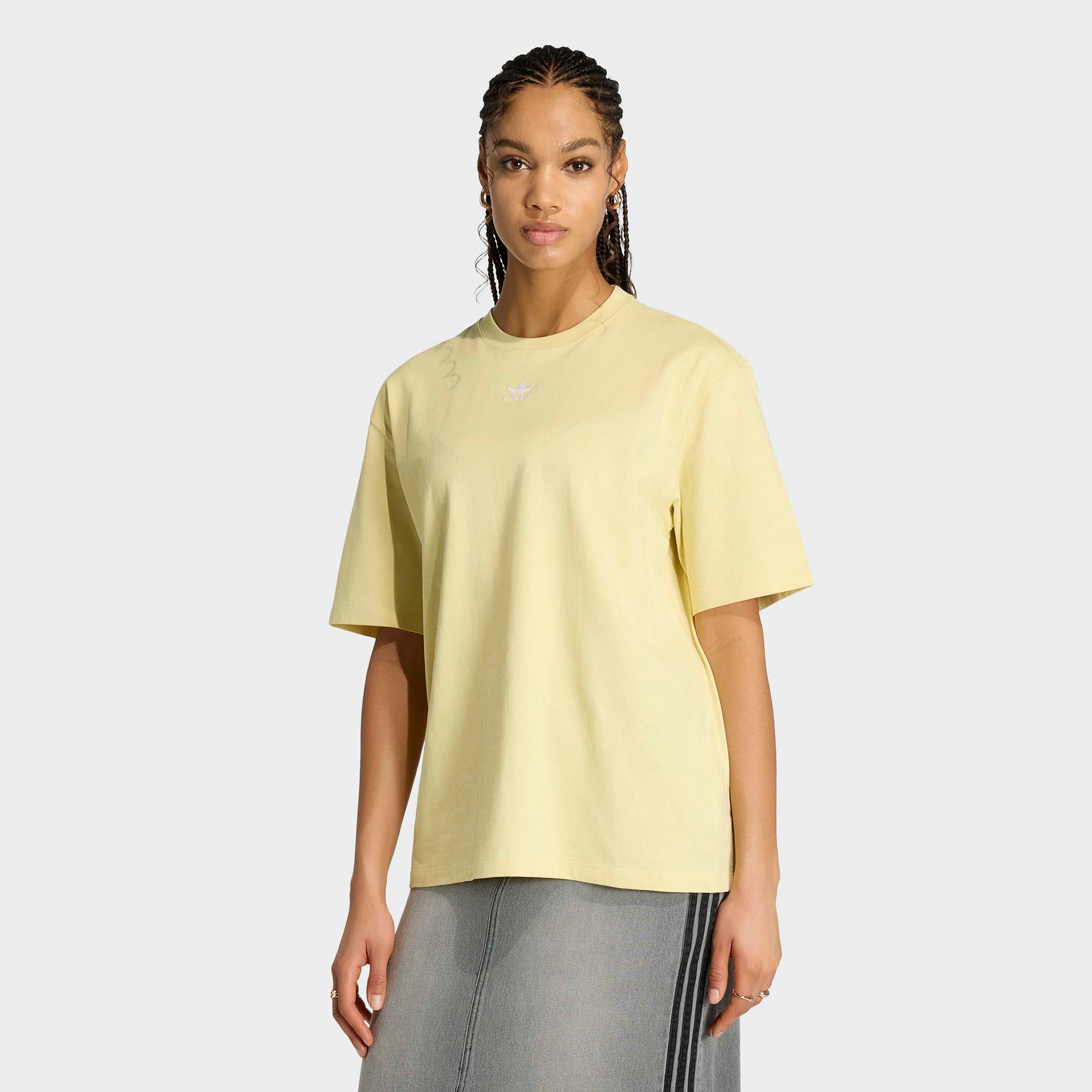 adidas Originals T-Shirt ESS BOYFR TEE sportlicher Stil, aus Baumwolle, Kurzarm, Rundhalsausschnitt