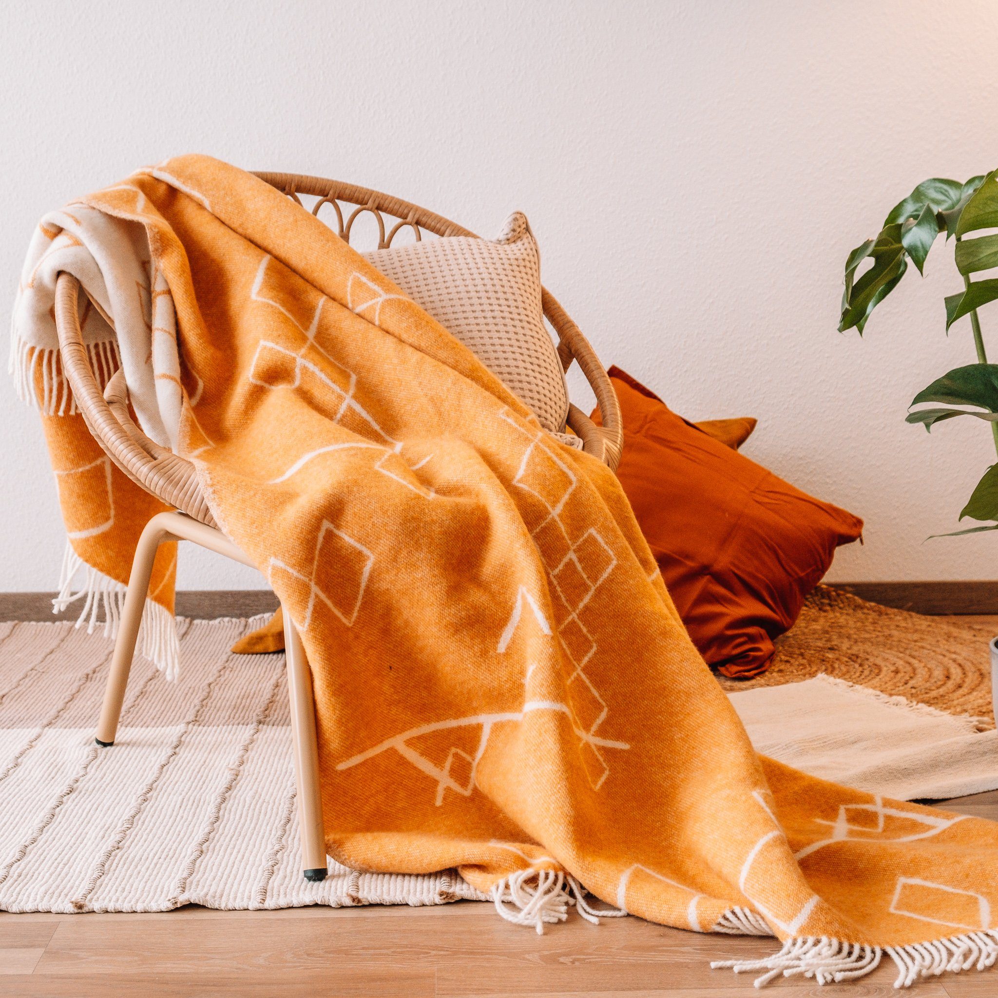 Tagesdecke SAHARA, Steppenwolle, Nachhaltige Wolldecke gelb 130x200cm, Made  in EU aus 100% Schurwolle