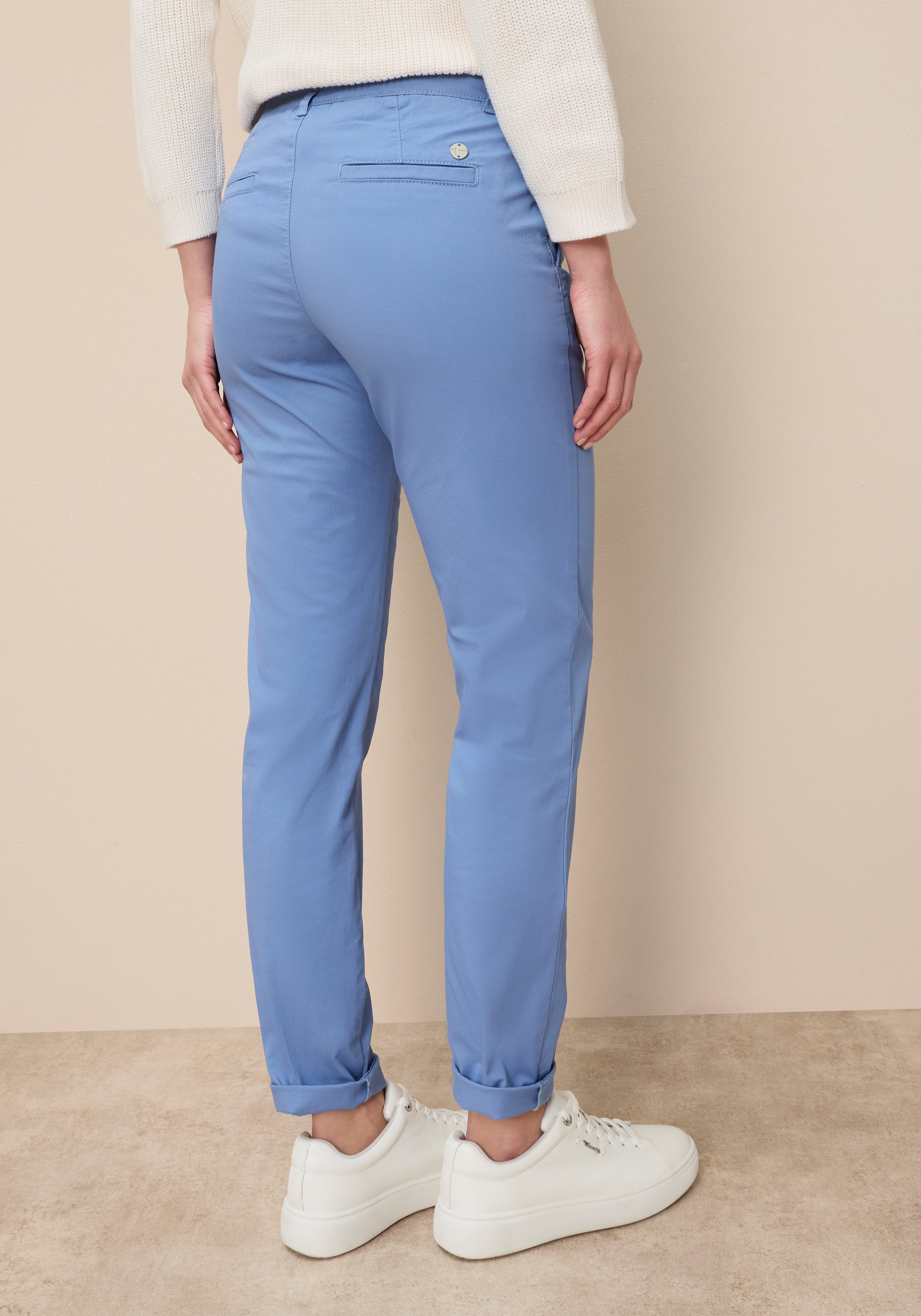 Tamaris Chinohose mit figurbetonter Passform