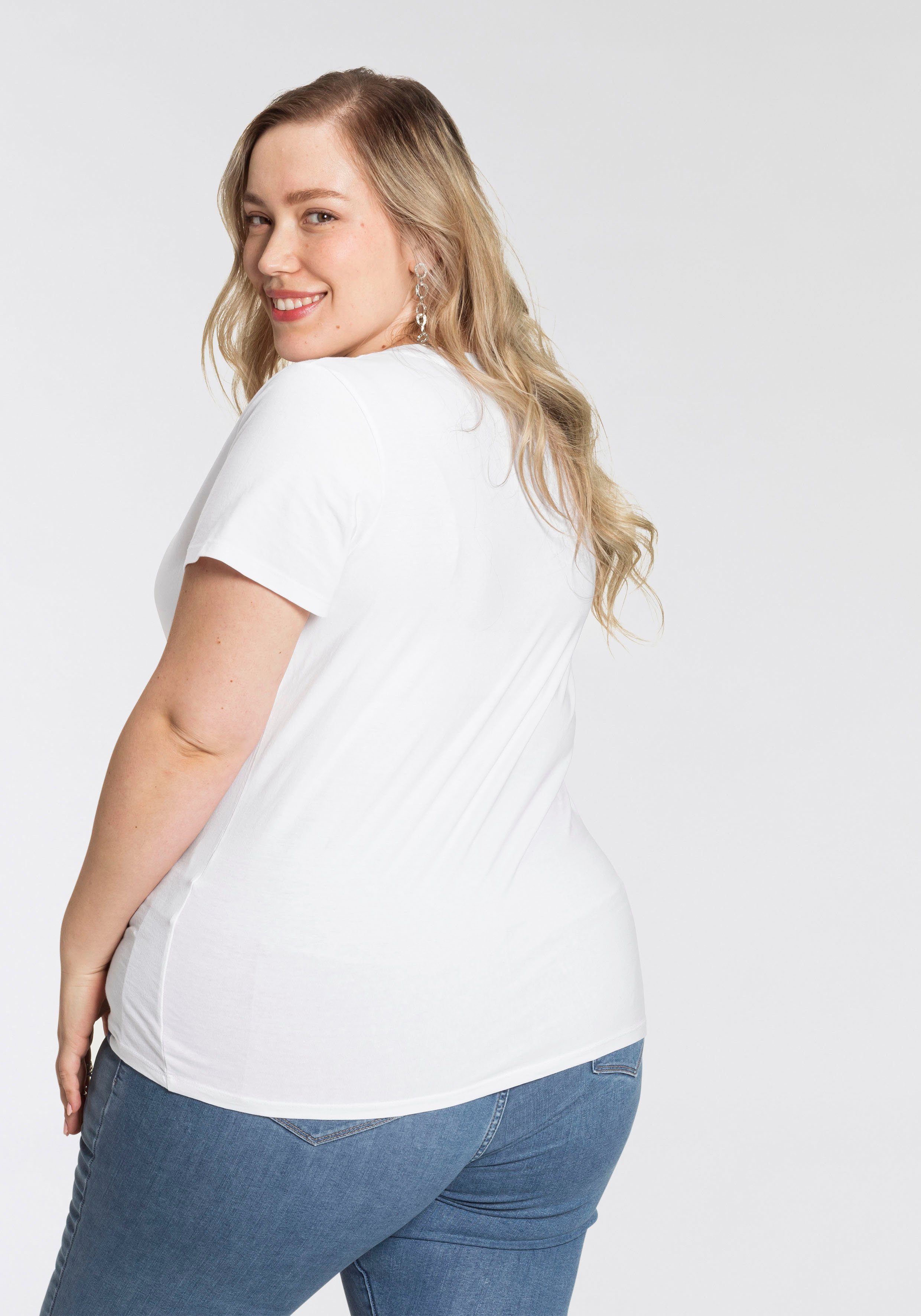 Levi's® Plus V-Shirt V NECK TEE Figurumspielende Passform