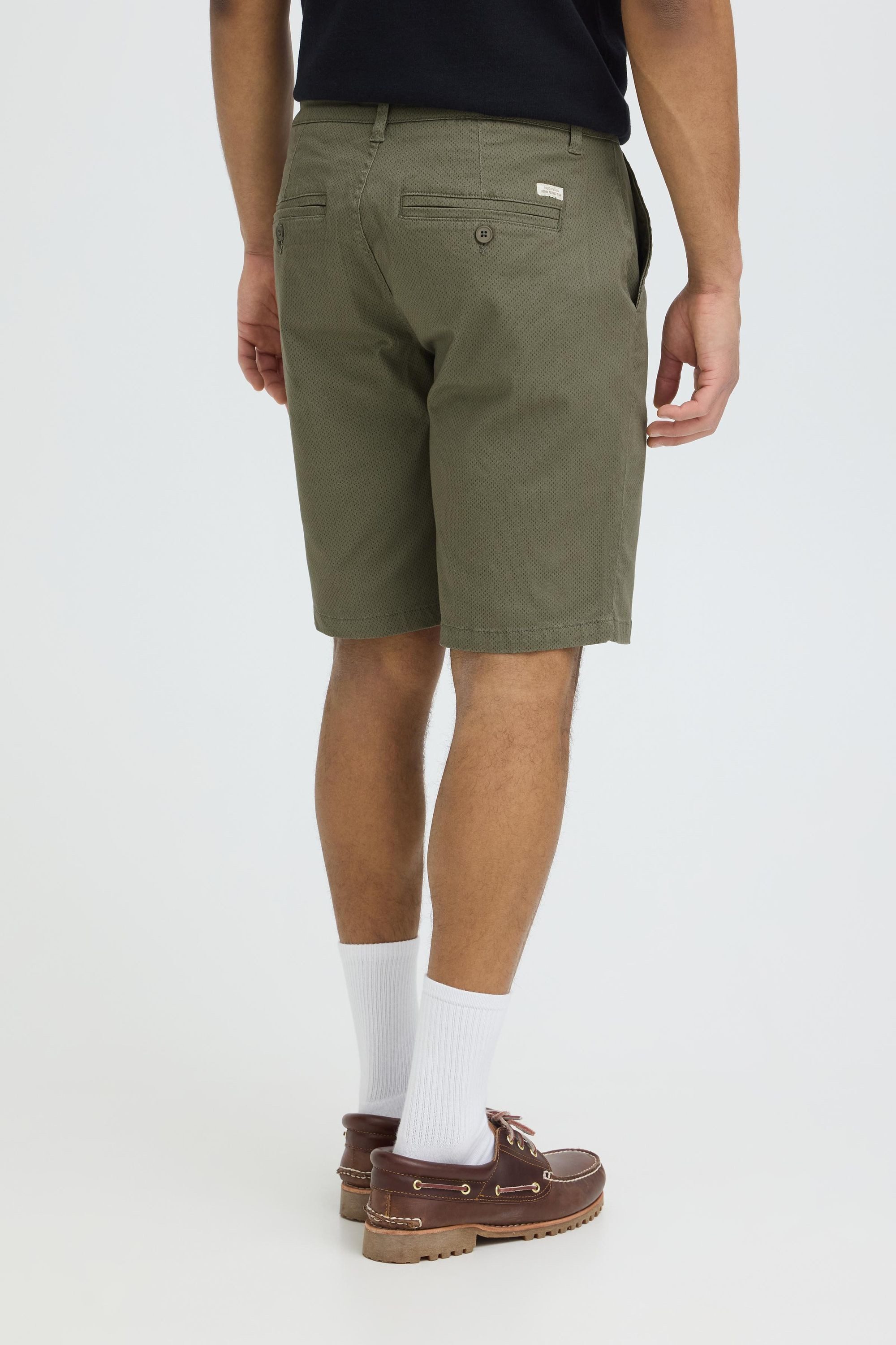 Blend Chinoshorts BHMason Strukturierte Chinoshorts mit Gürtelschlaufen – Bild 4 von 5